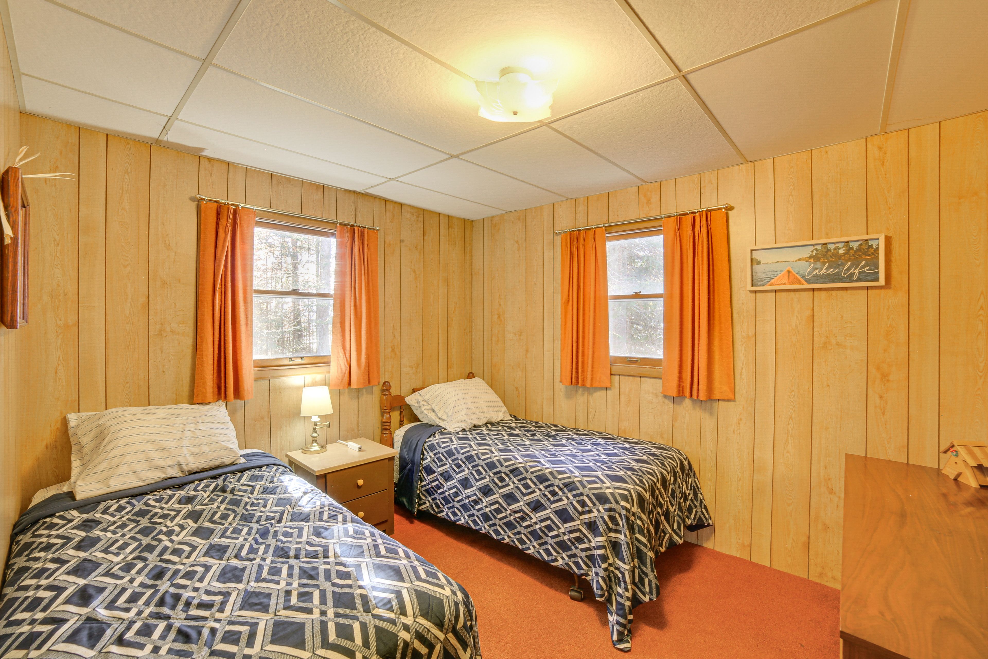 Bedroom 2 | 2 Twin Beds