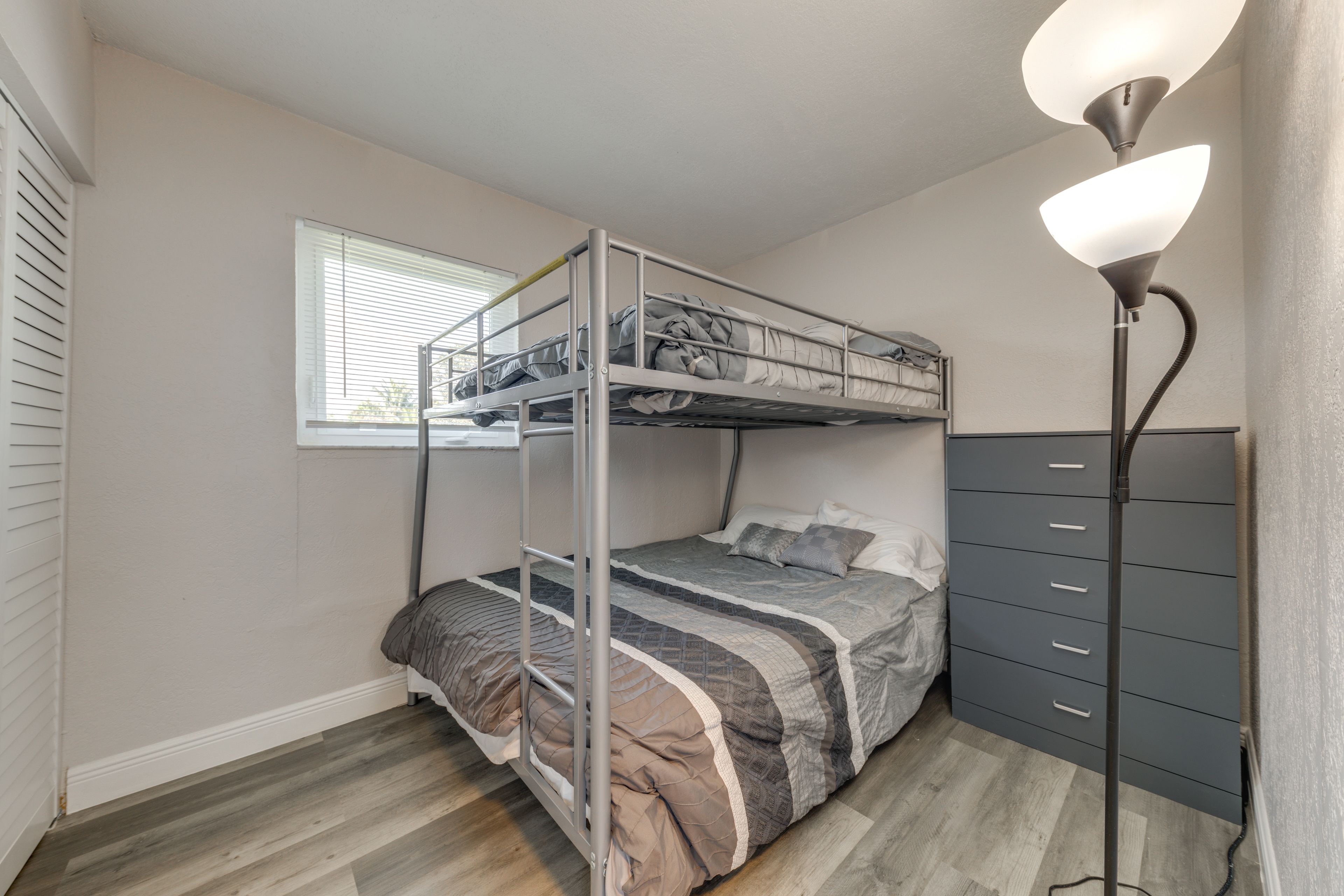 Bedroom 3 | Full/Queen Bunk Bed