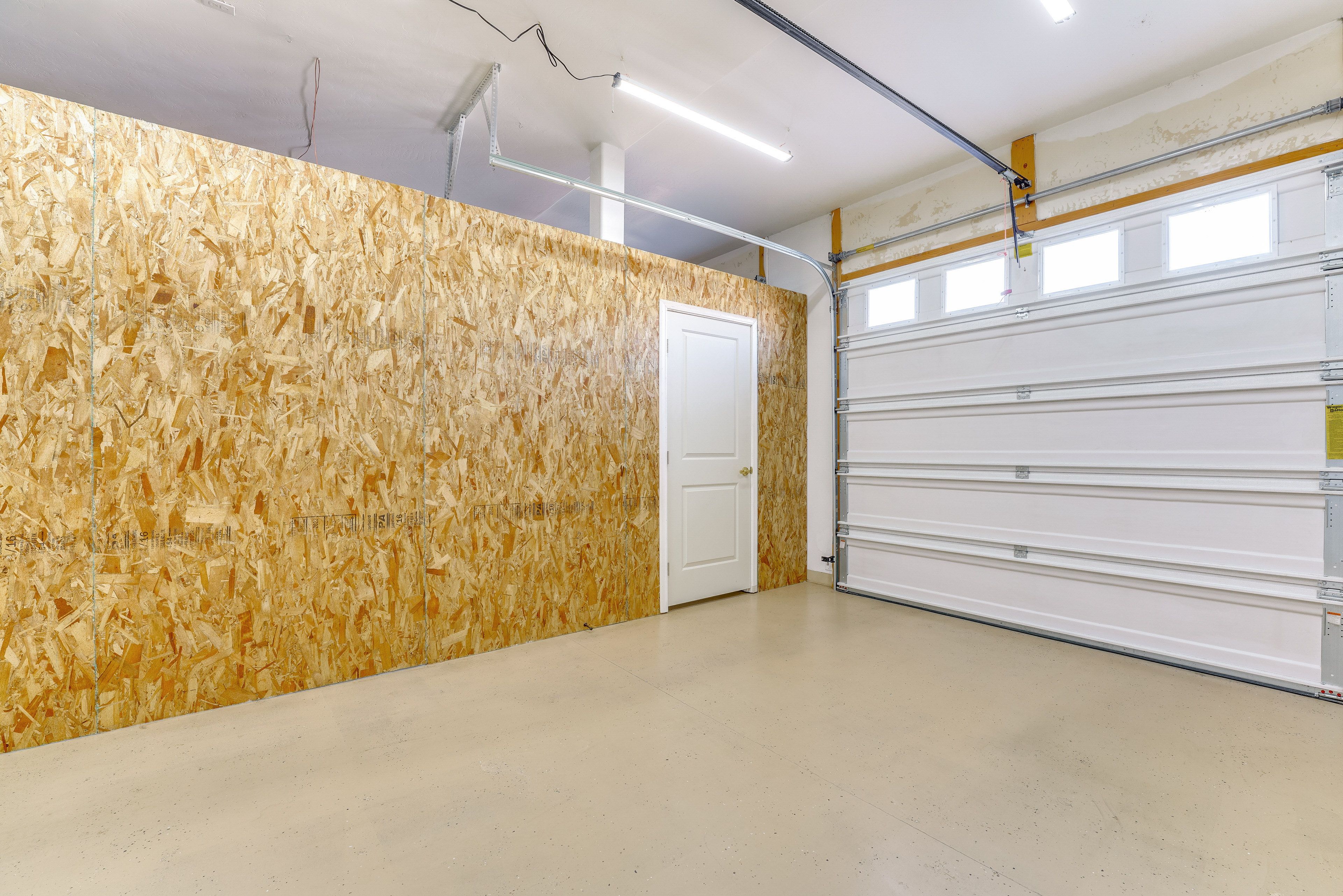 Parking | Garage (1 Vehicle) | Driveway (1 Vehicle)