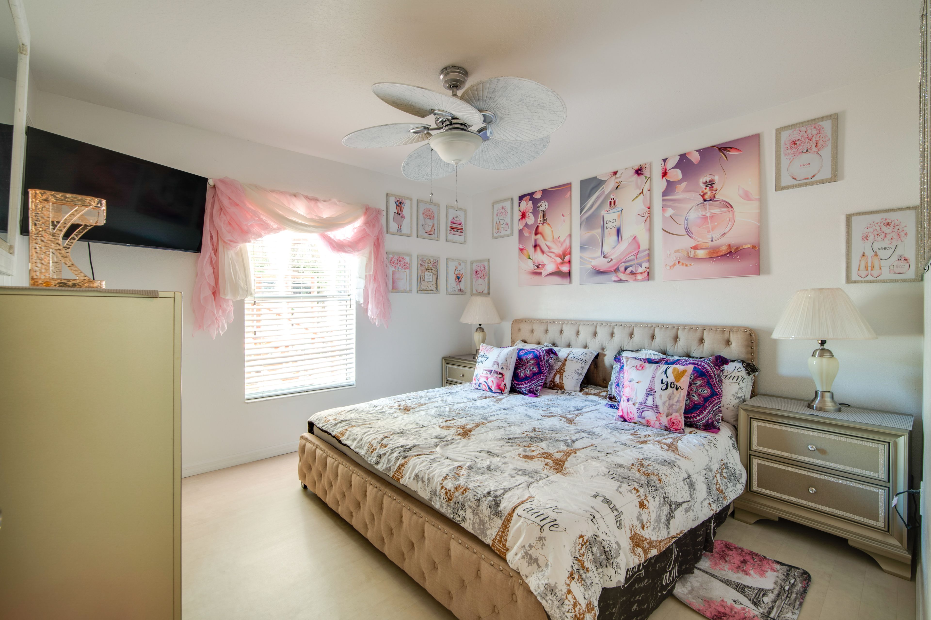 Bedroom 3 | King Bed | Smart TV