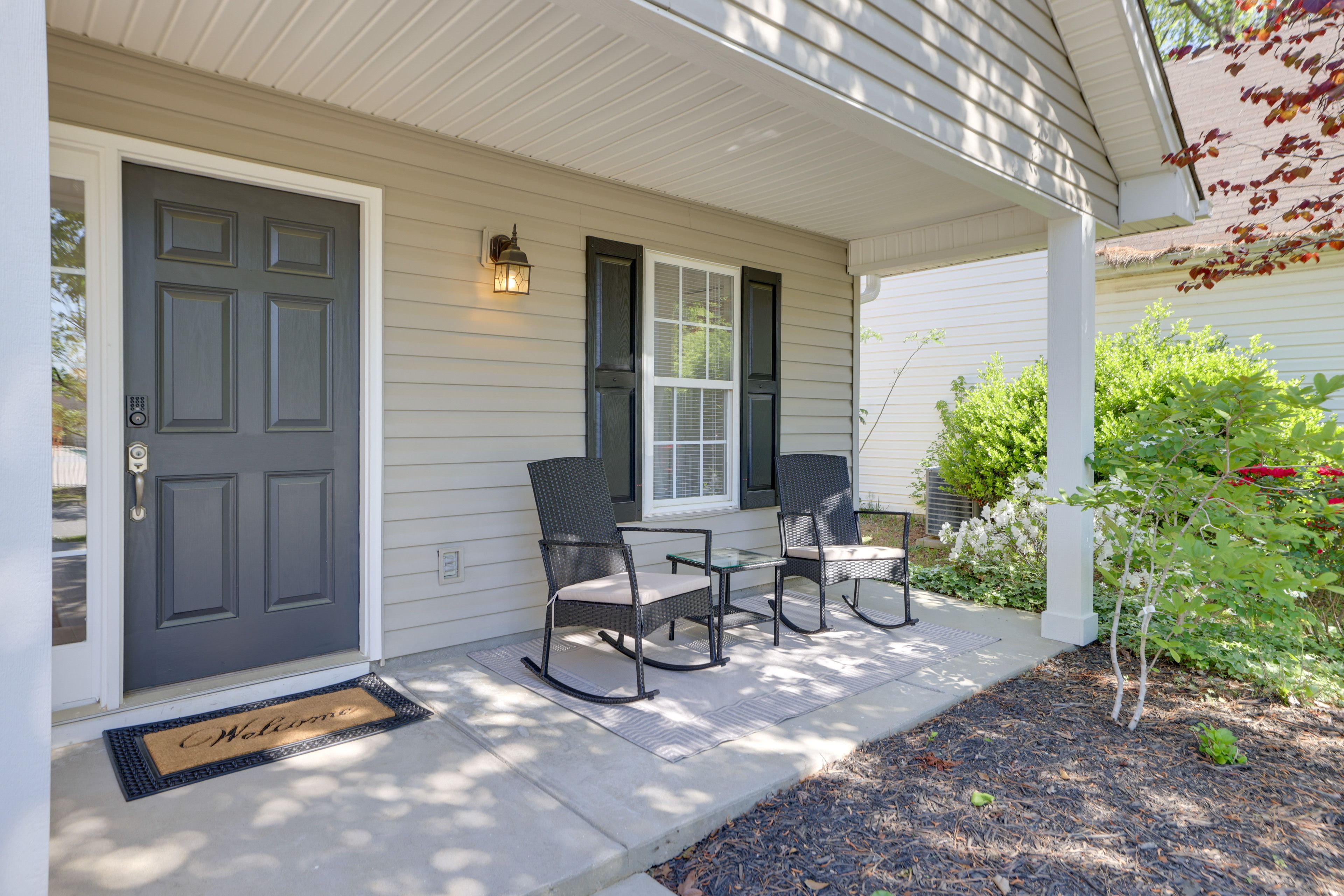 Covered Porch | Entryway