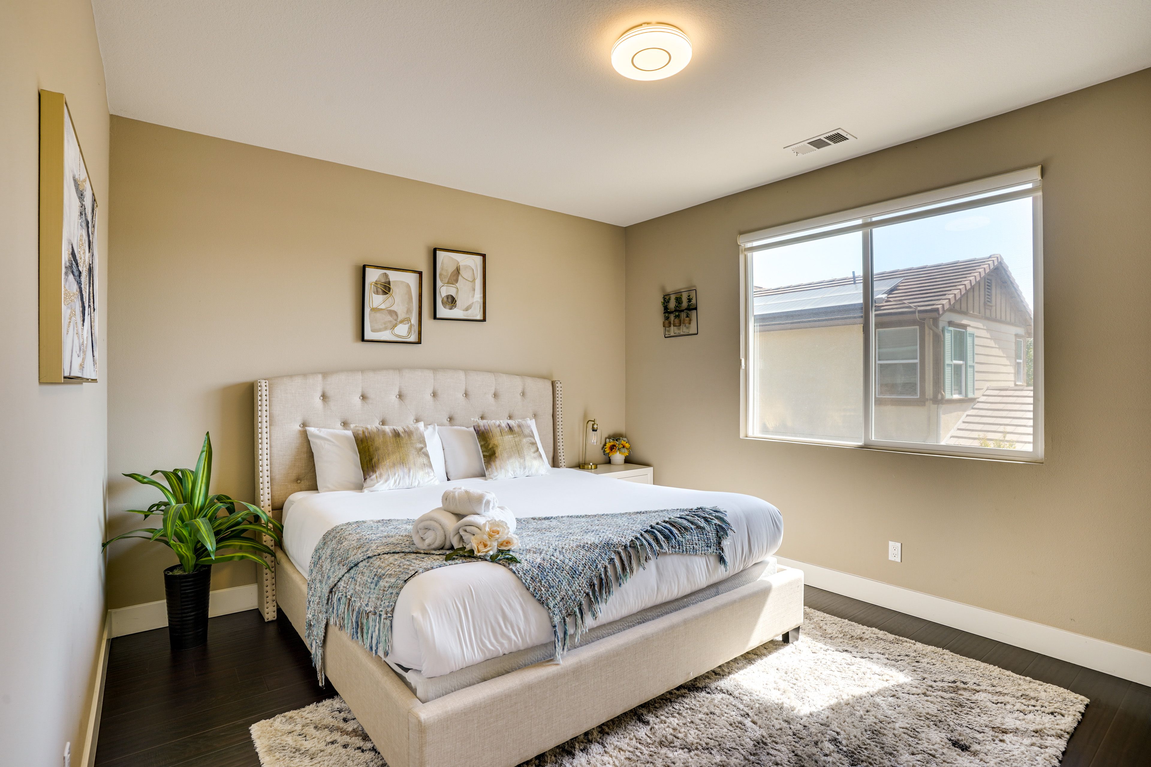 Bedroom 4 | 2nd Floor | King Bed