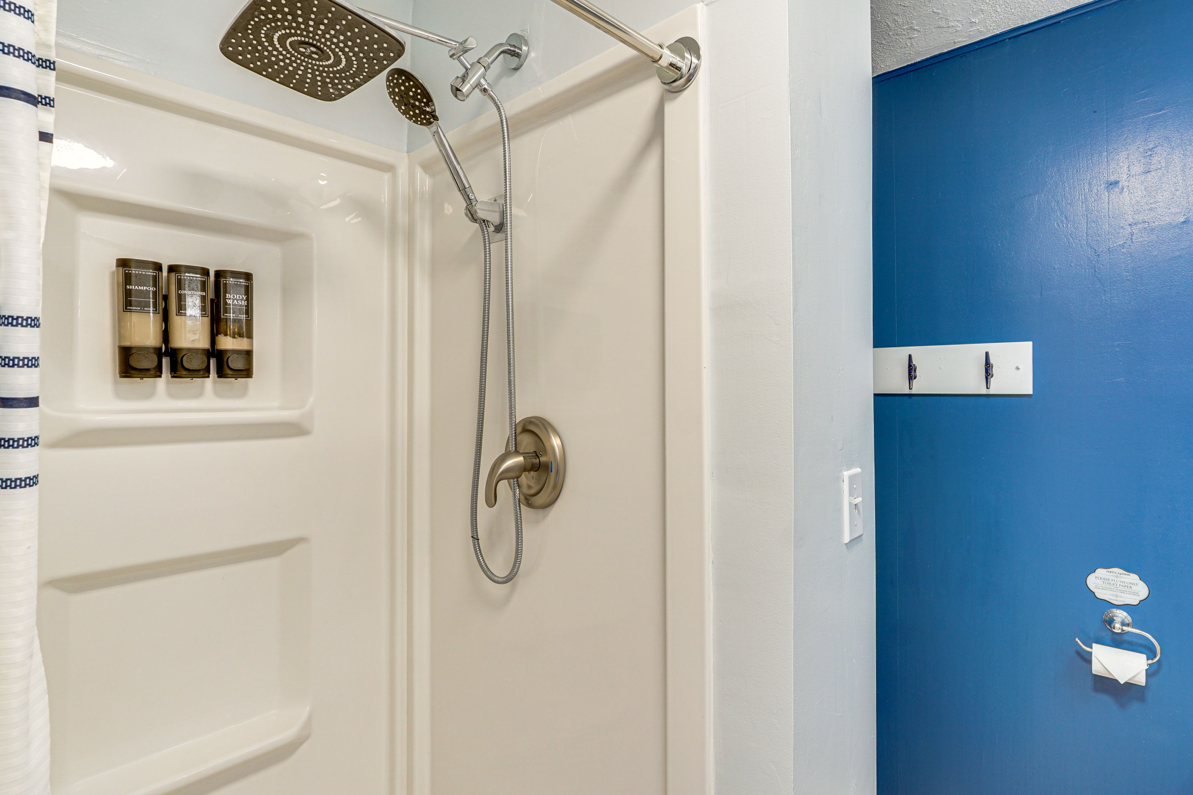 En-Suite Bathroom | Shower | Main Level