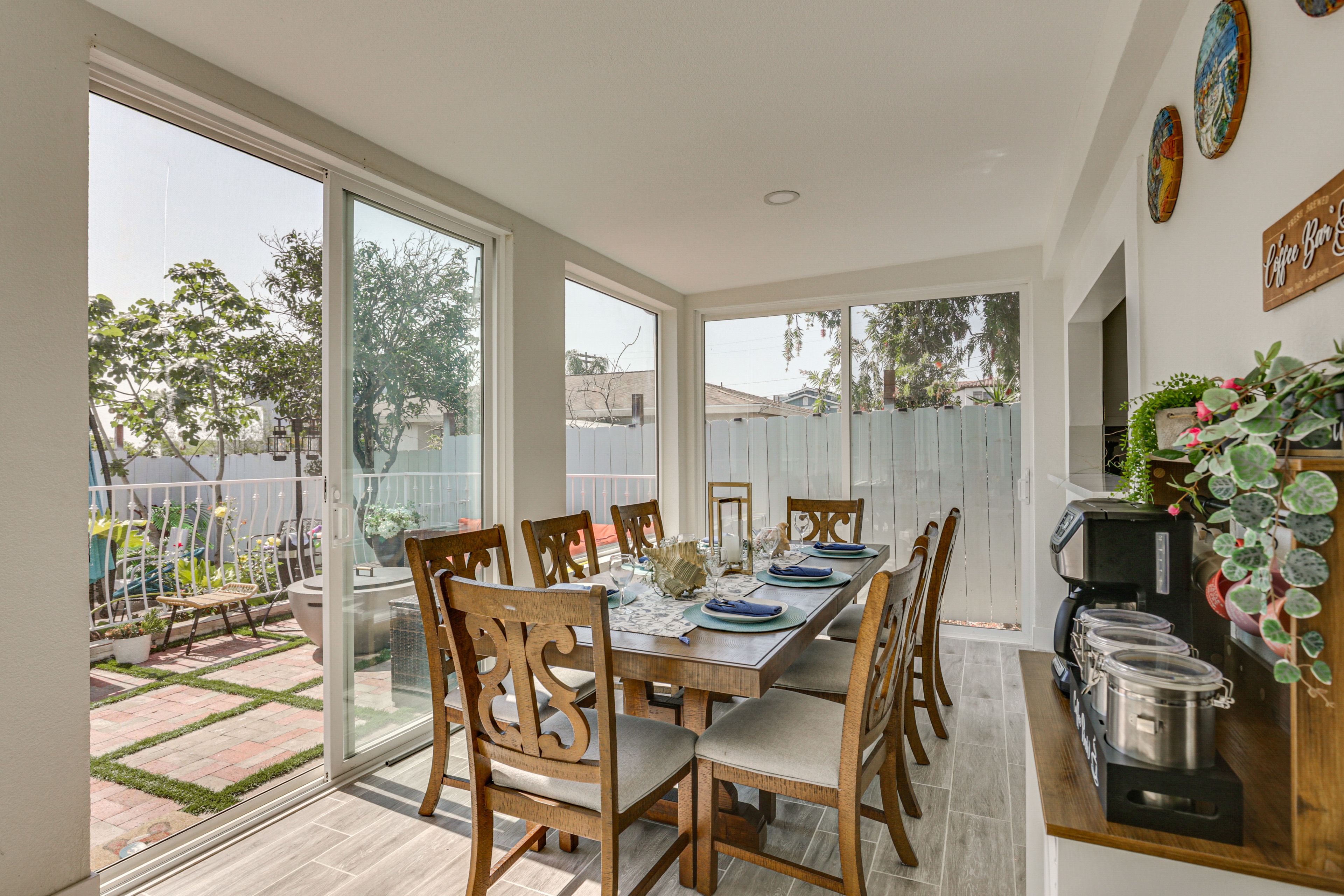 Sunroom | Dining Space | Coffee Bar