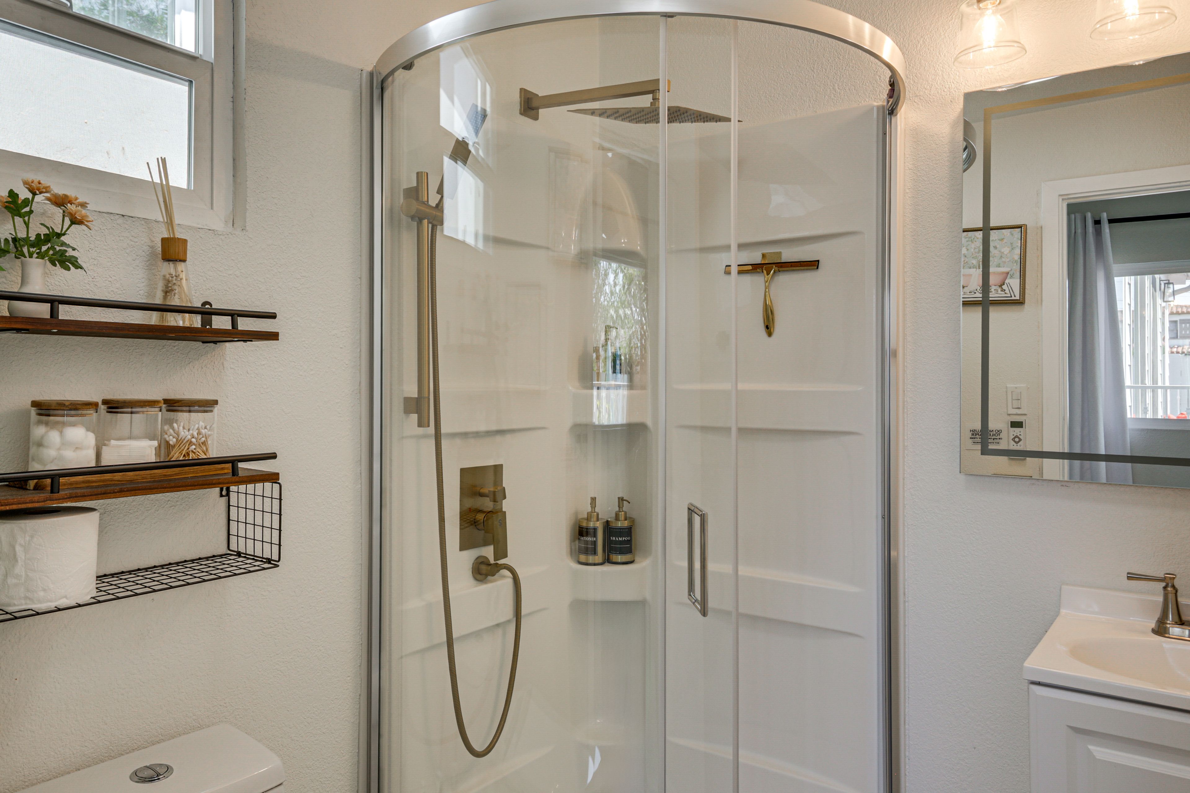 Full Bath