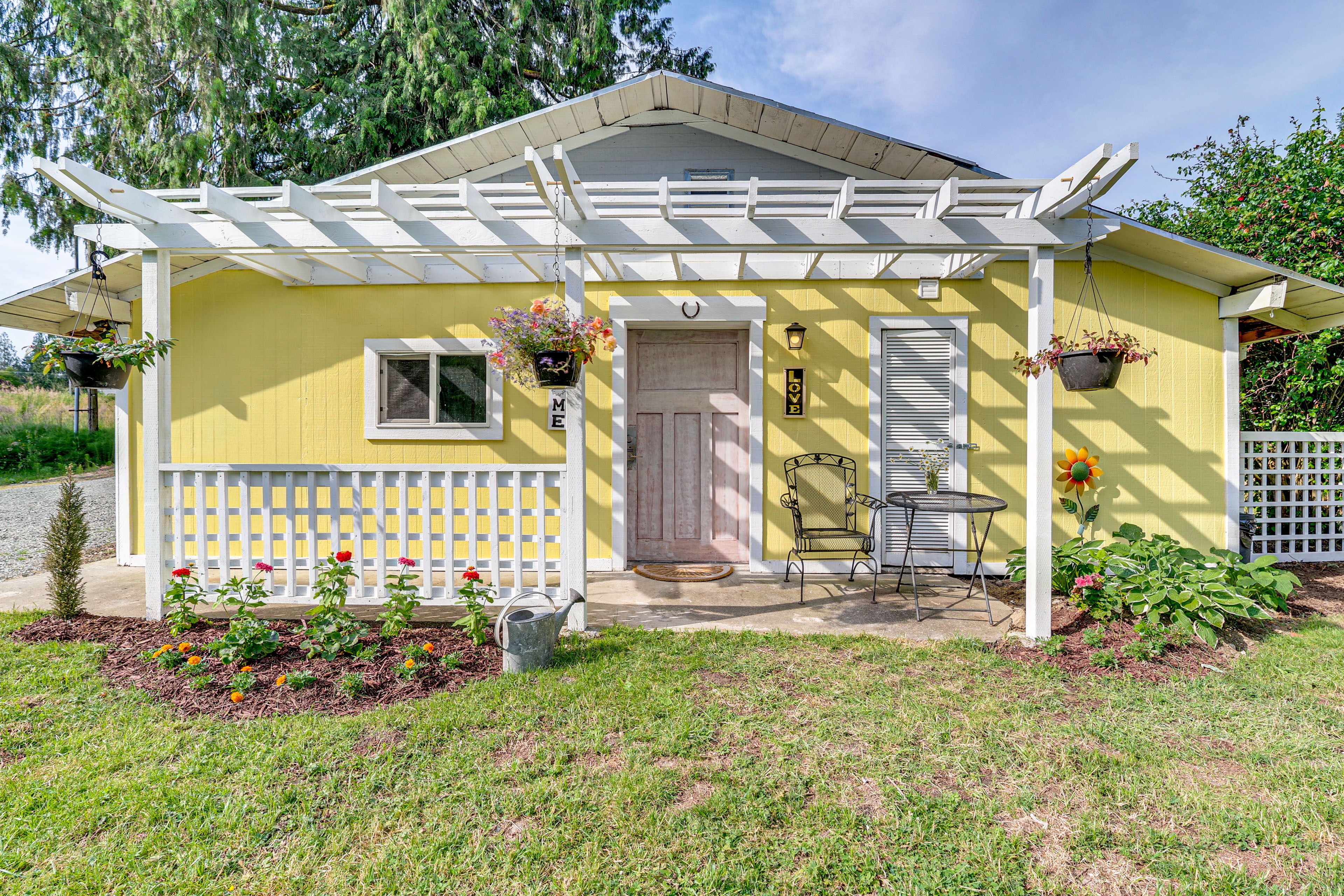 Granite Falls Vacation Rental | 2BR | 1BA | Stairs Required | 792 Sq Ft