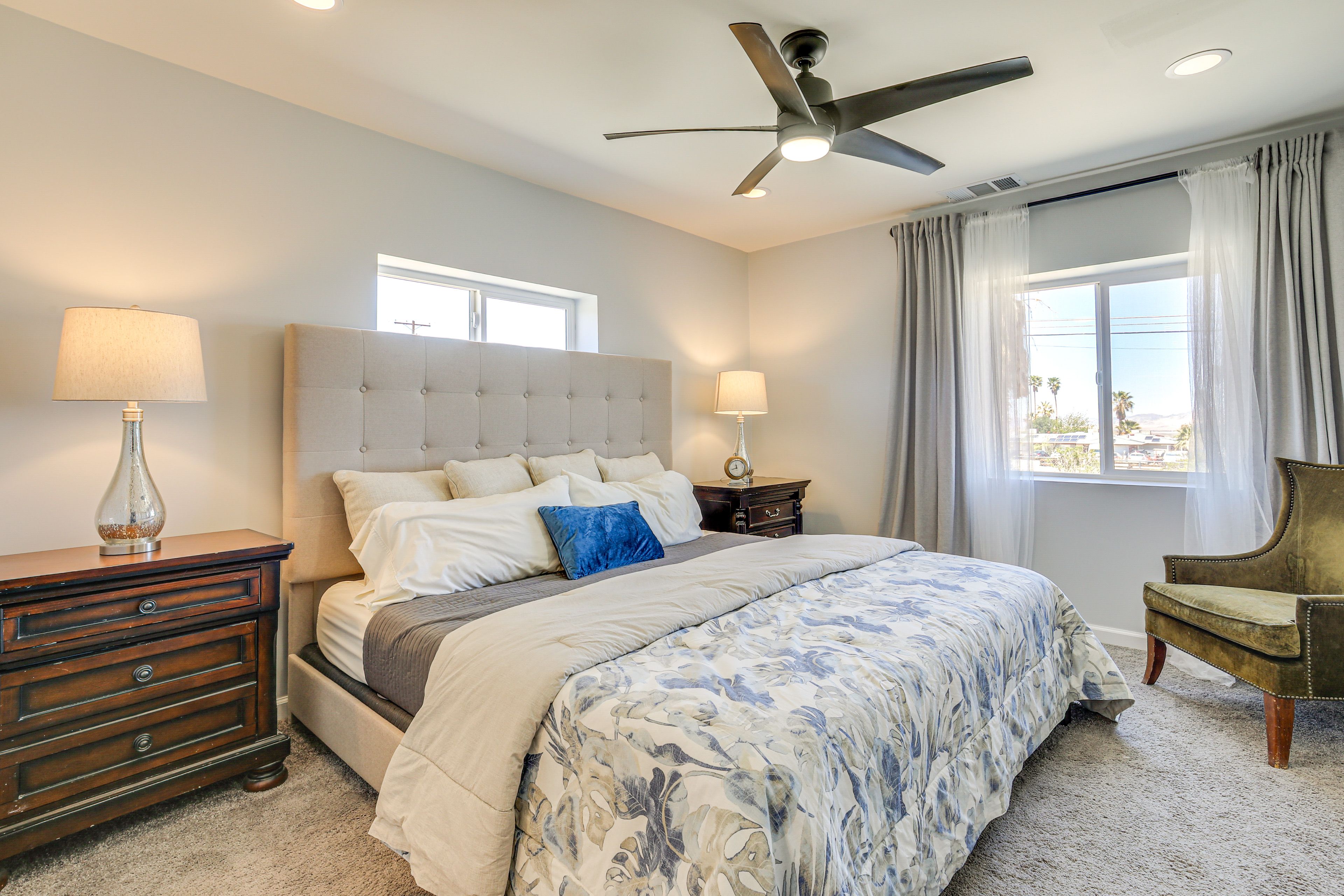 Bedroom 1 | King Bed