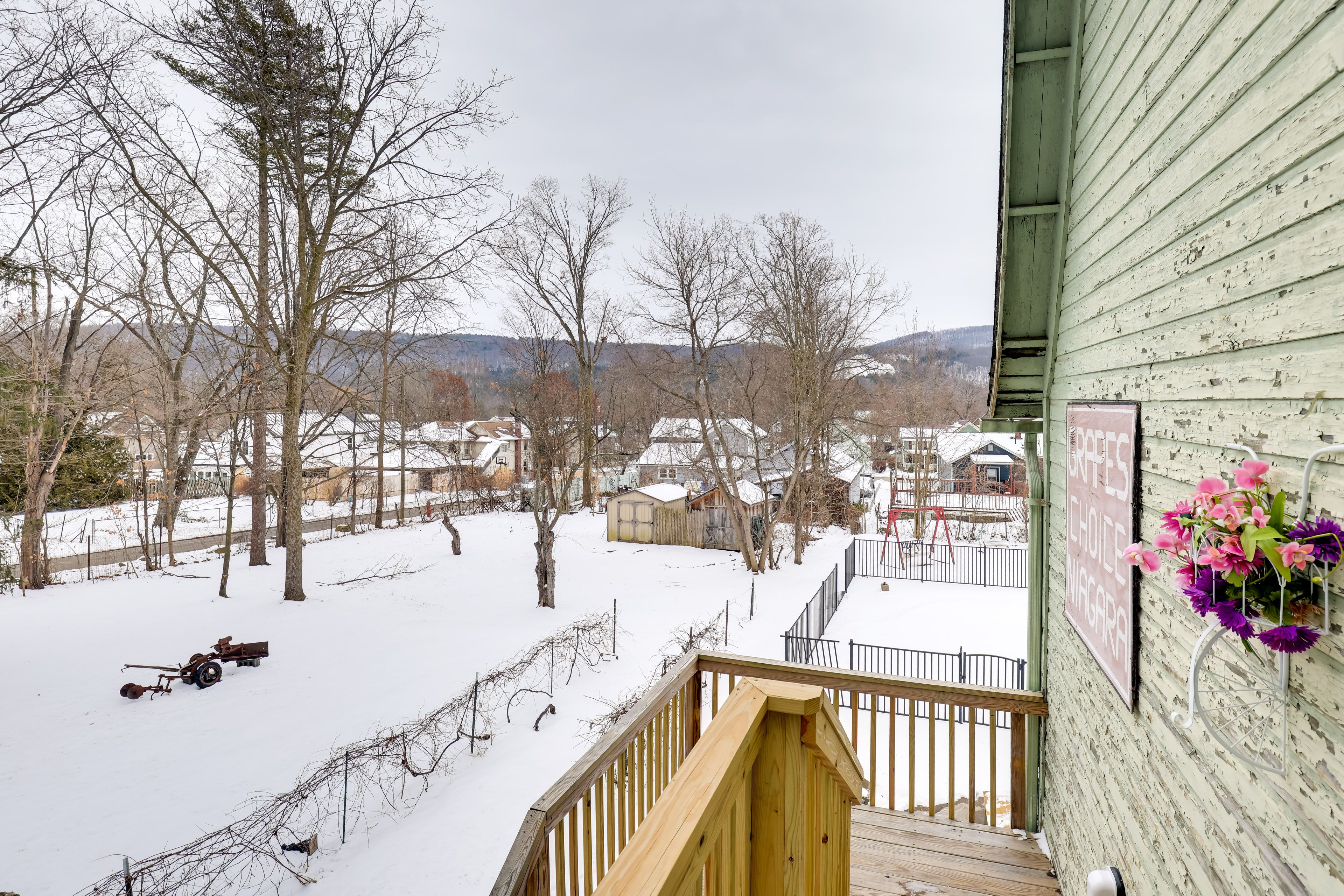 Deck | Private Entrance