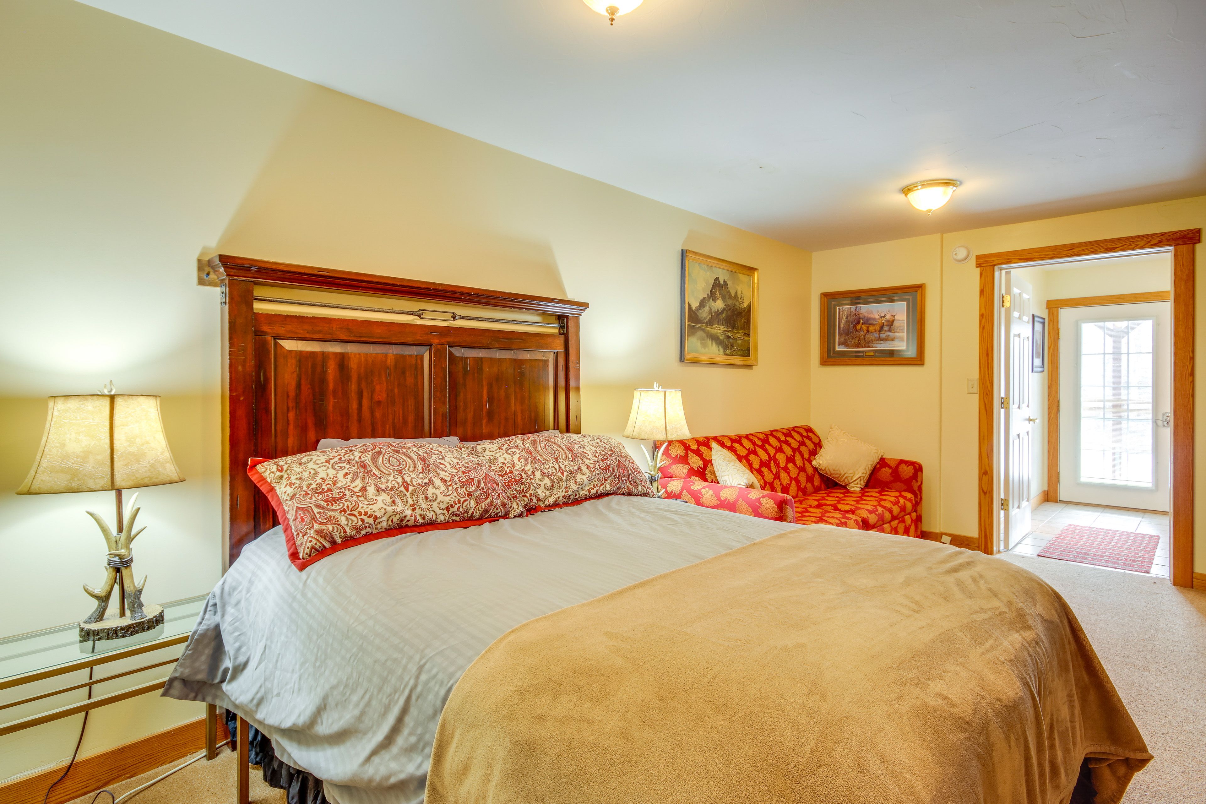 Bedroom 3 | Queen Bed | Full Sleeper Sofa | Smart TV