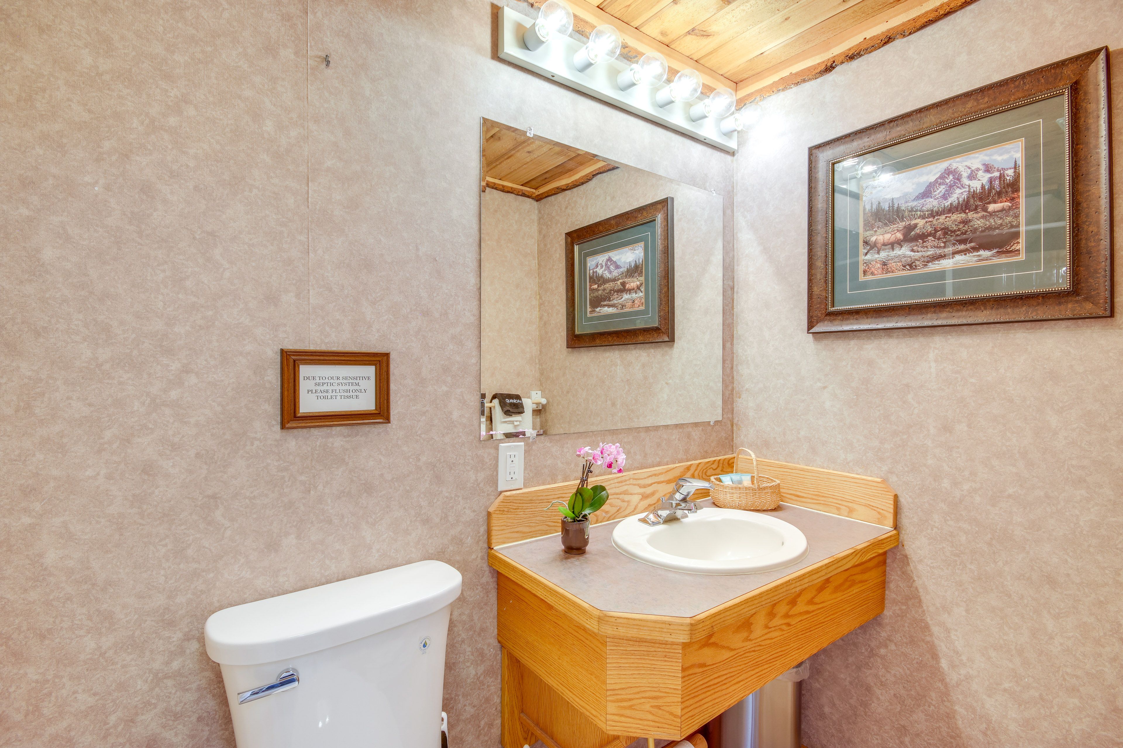 En-Suite Bathroom