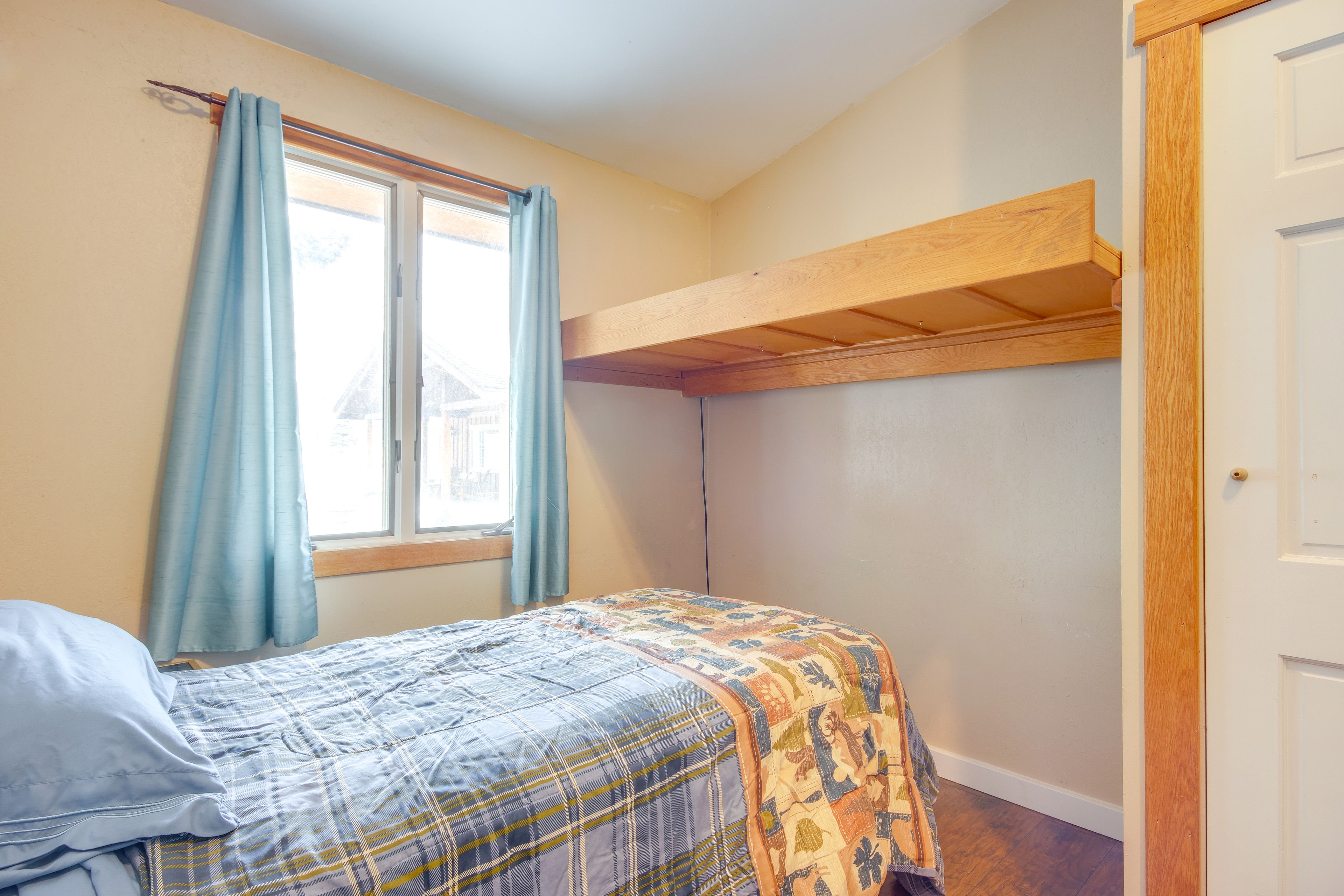 Bedroom 5 | Twin Bed