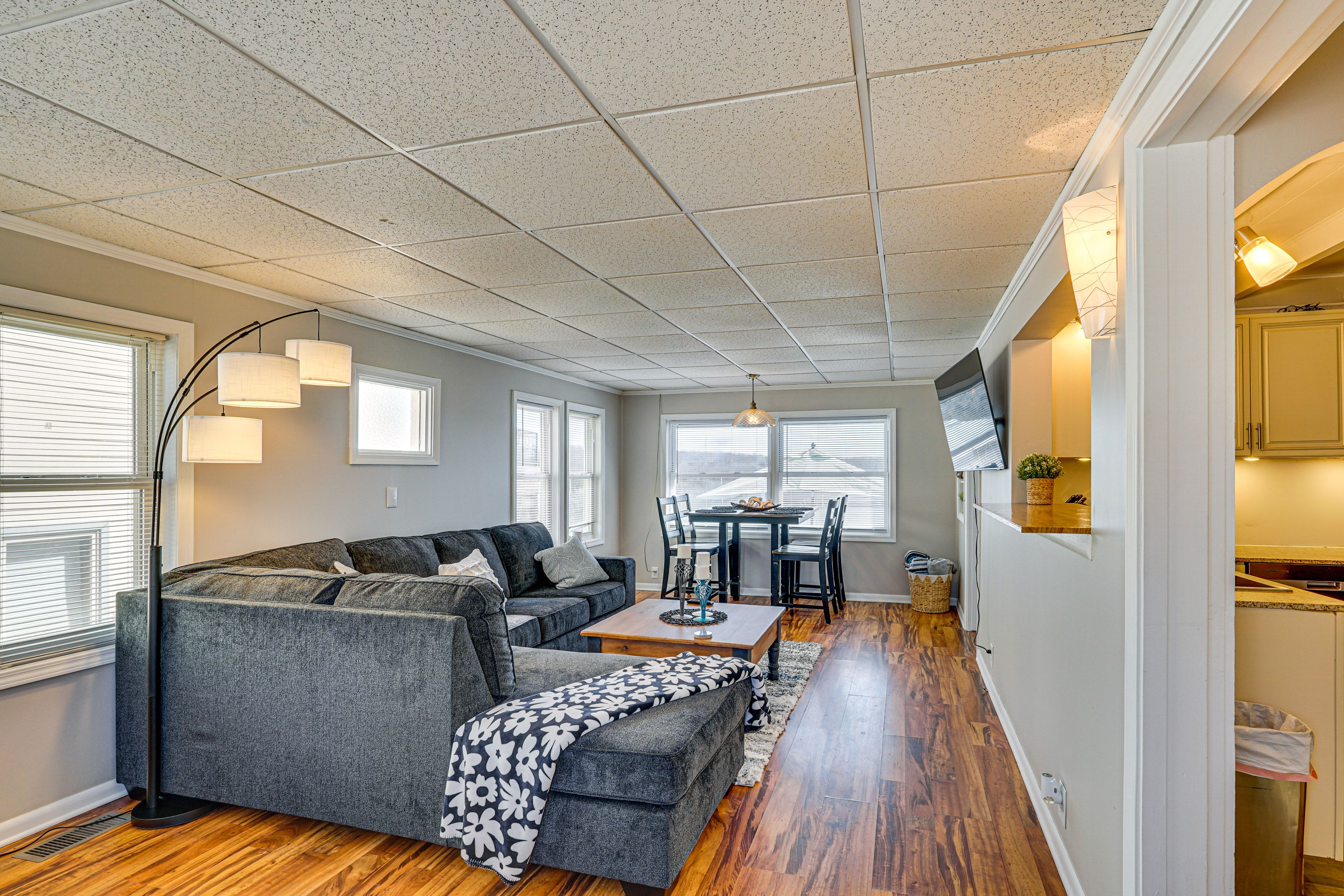 Living Room | Queen Sleeper Sofa | Smart TV