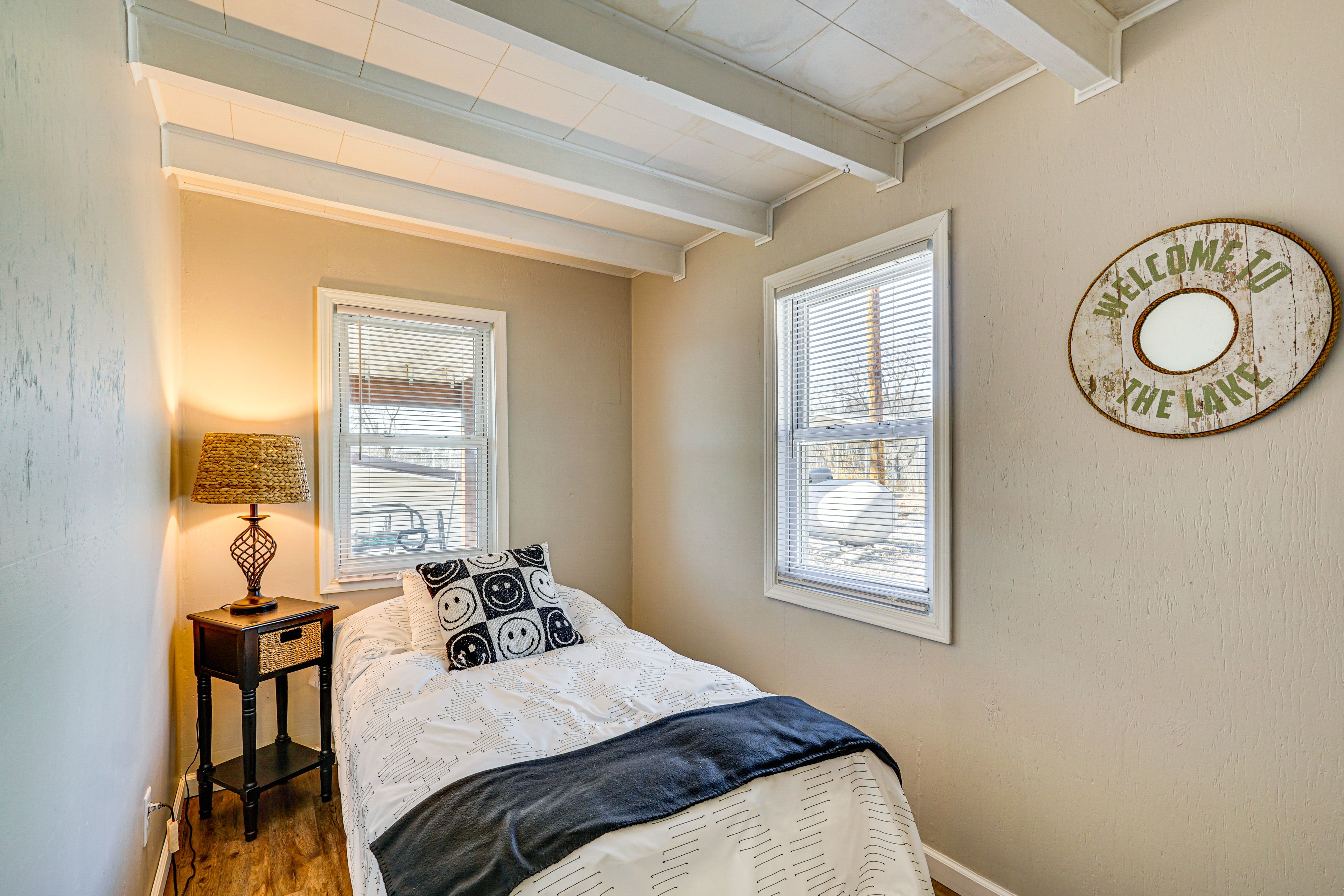 Bedroom 2 | Twin Bed | Hangers