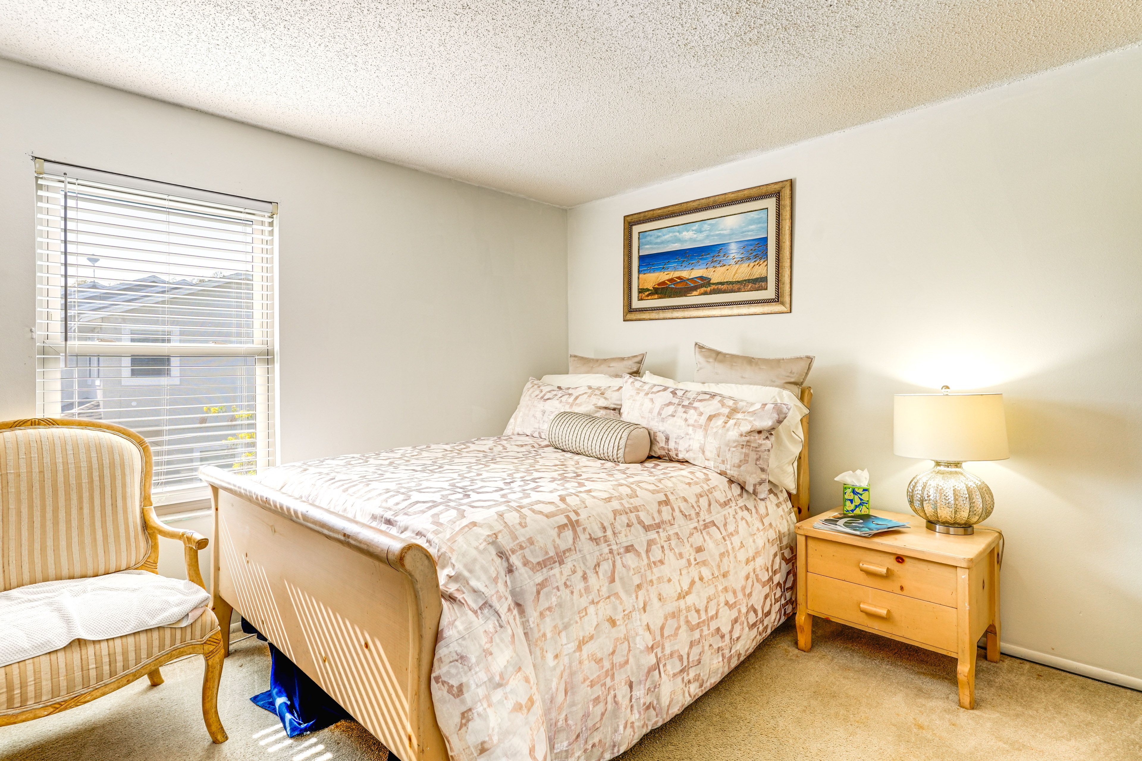Bedroom 1 | King Bed | 2nd Floor | Linens Provided