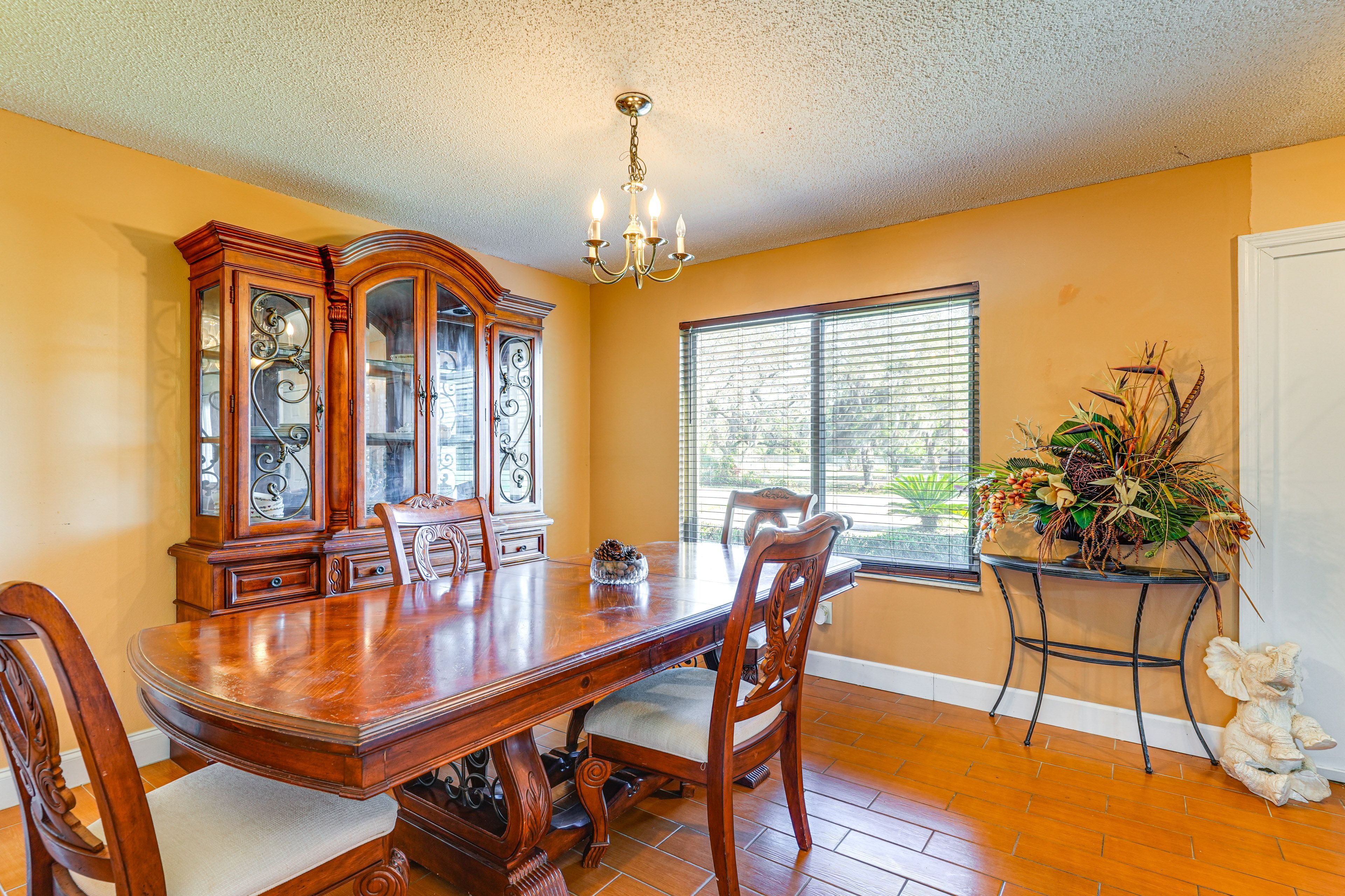Dining Room | 1st Floor