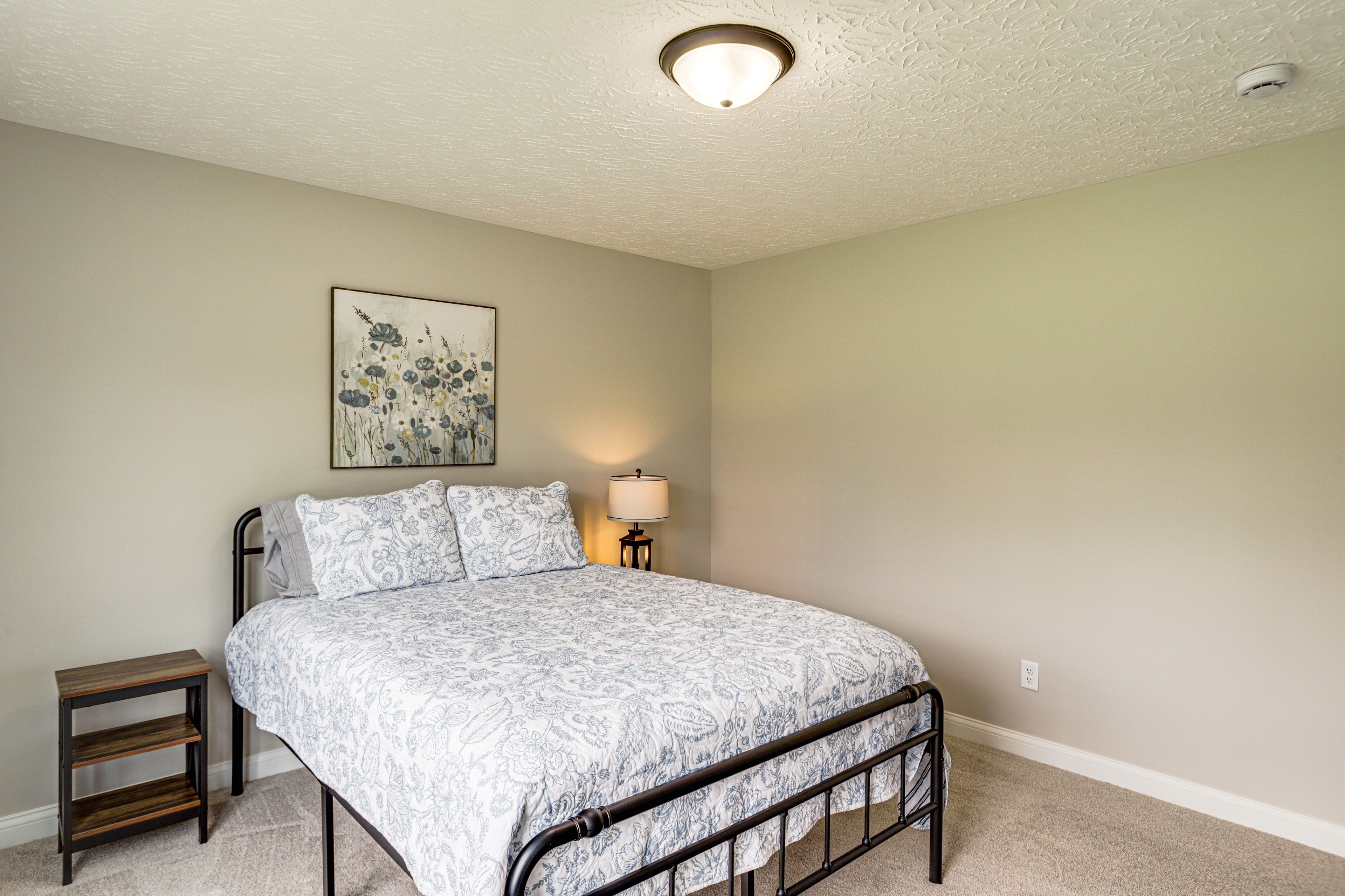 Bedroom 2 | Queen Bed | Main Level