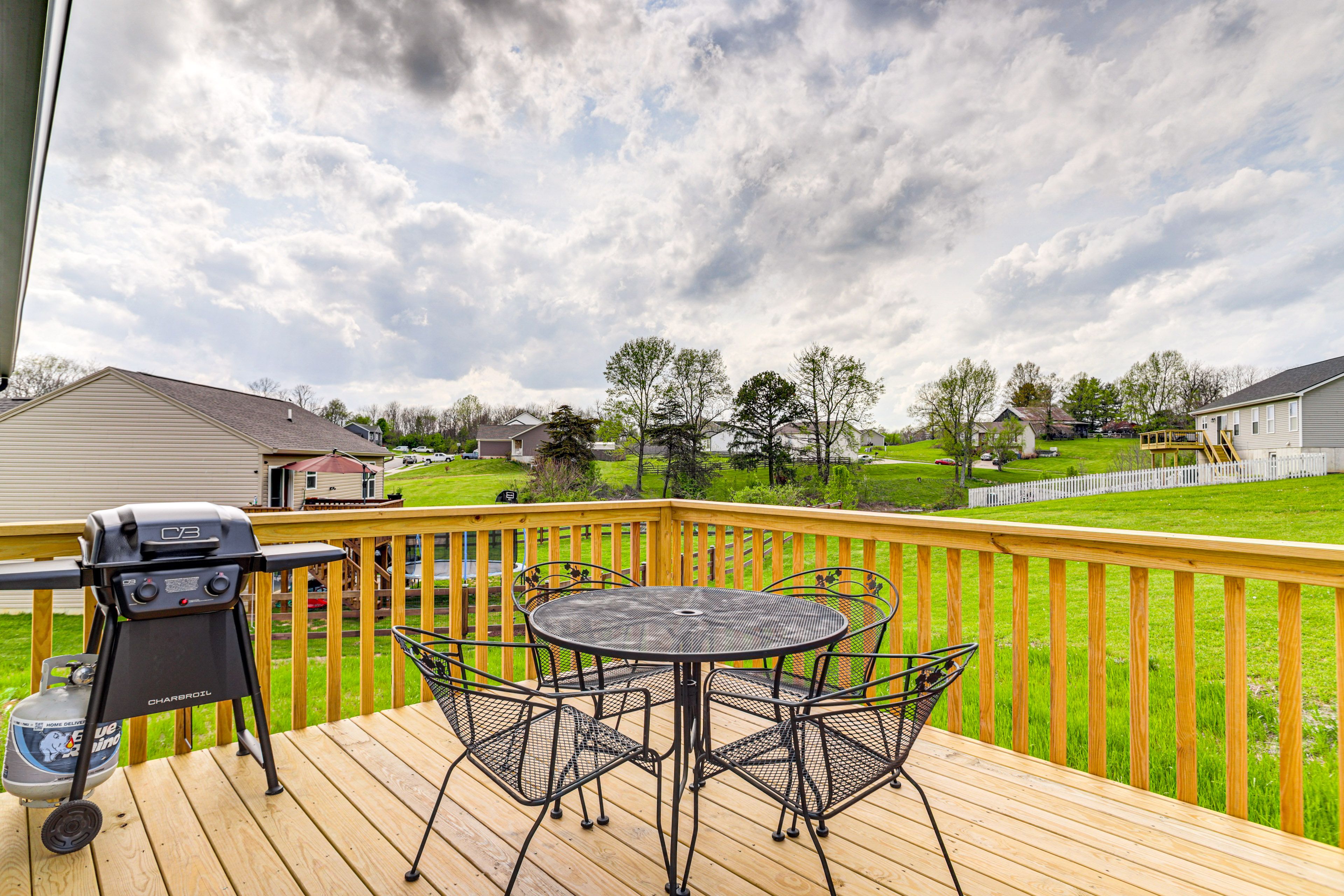 Deck | Gas Grill | Backyard
