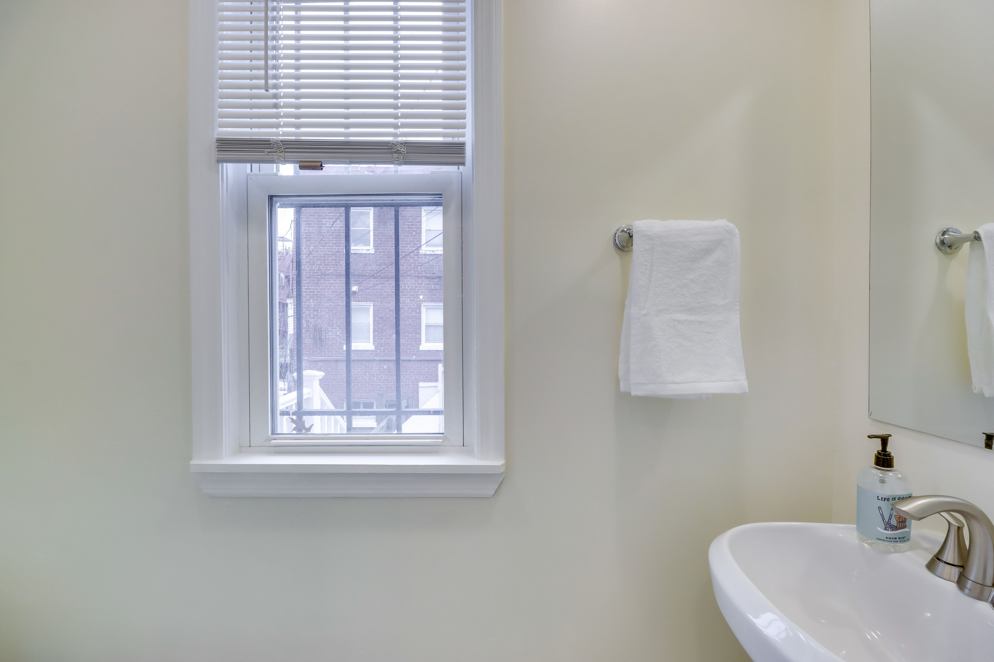 Half Bathroom | 1st Floor