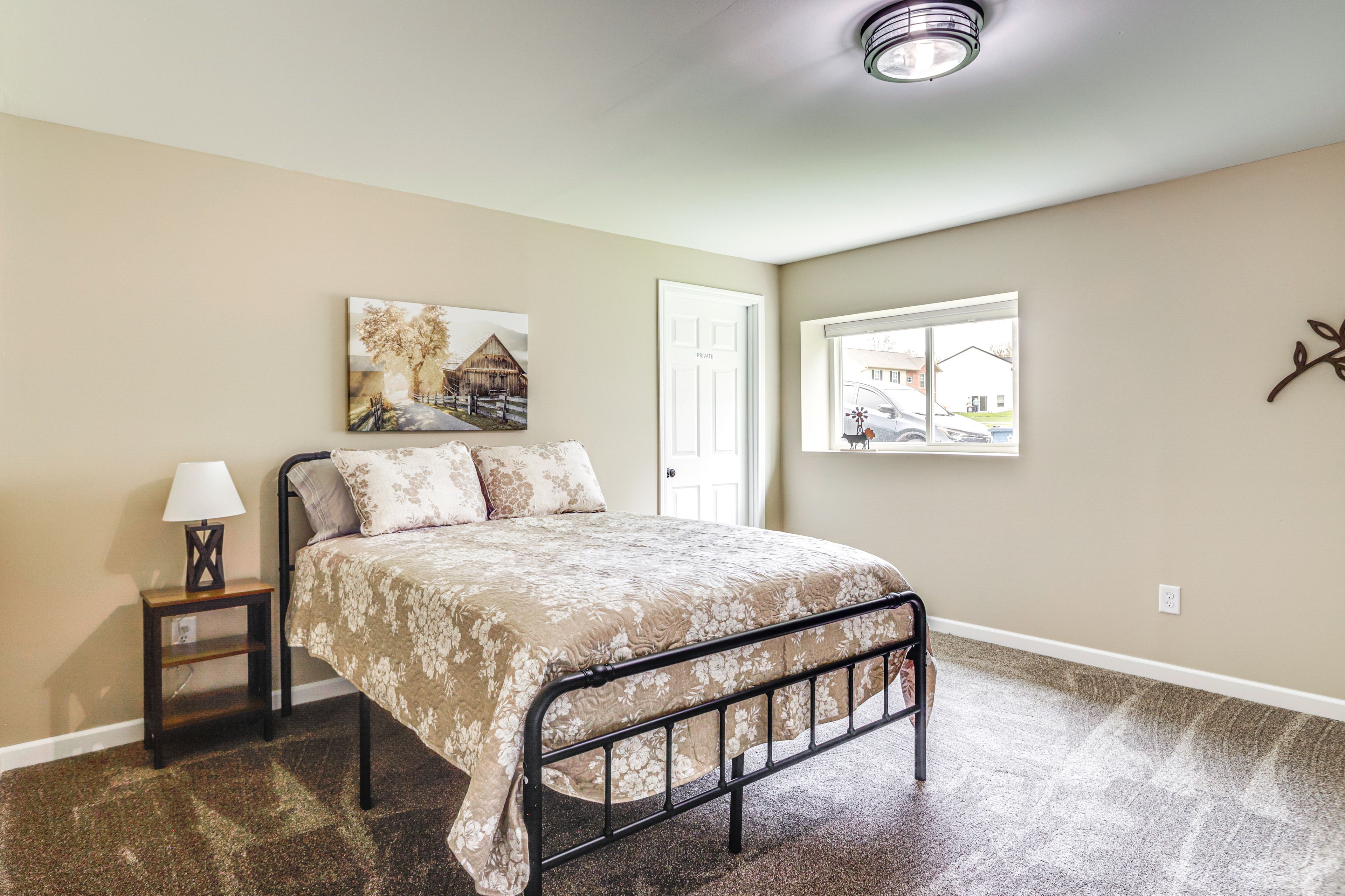 Bedroom 4 | Basement | Queen Bed