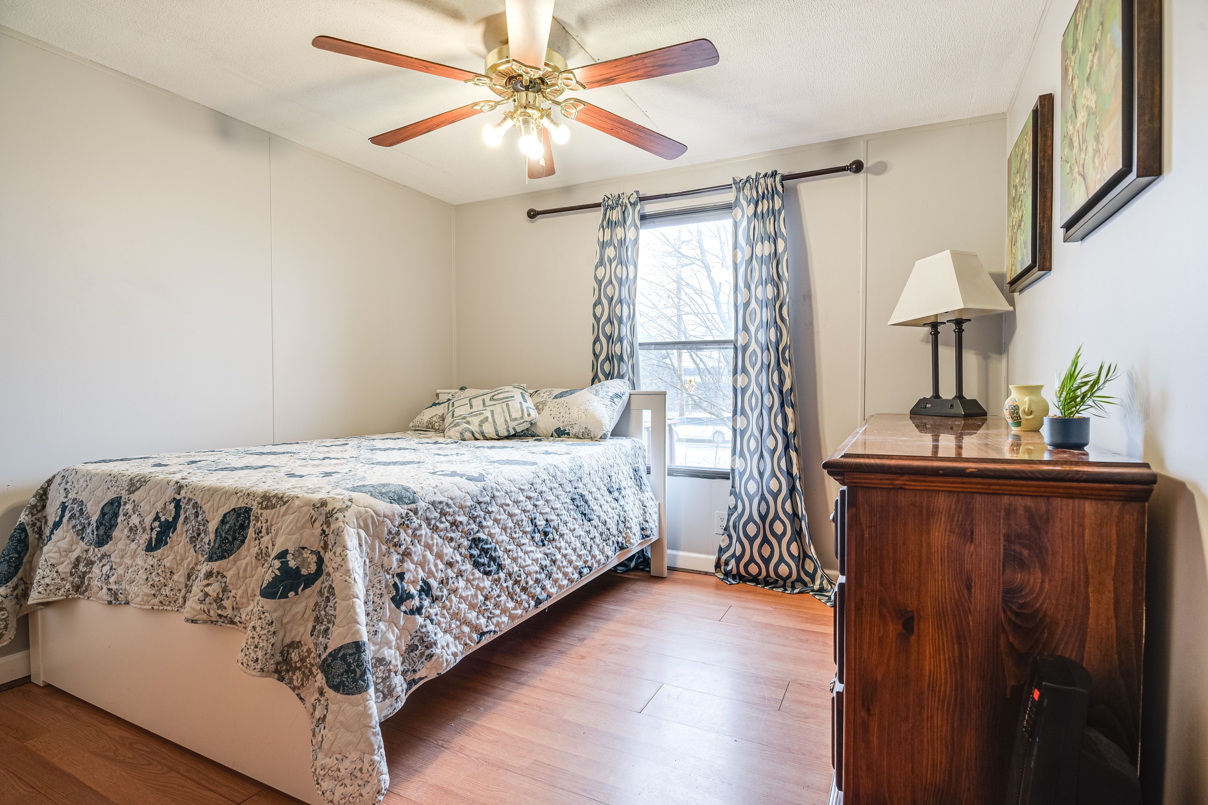 Bedroom 2 | Full Bed