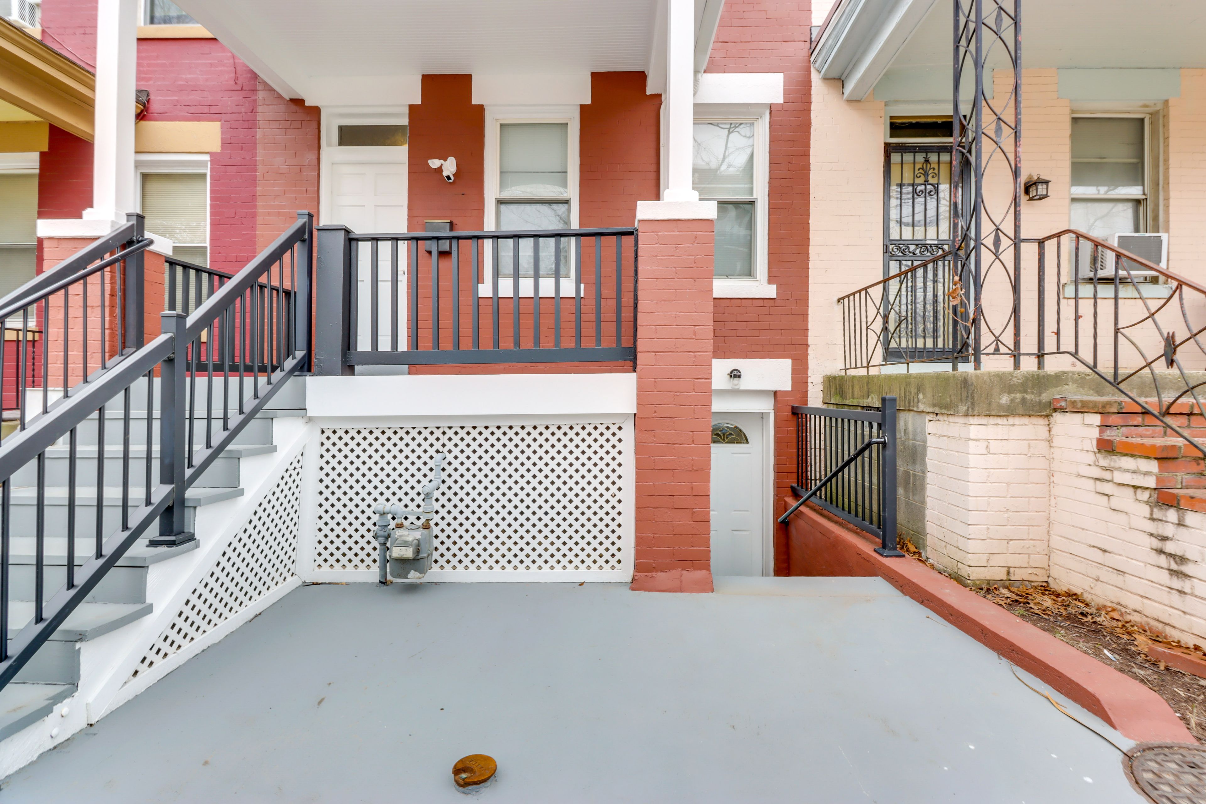 Unit Exterior