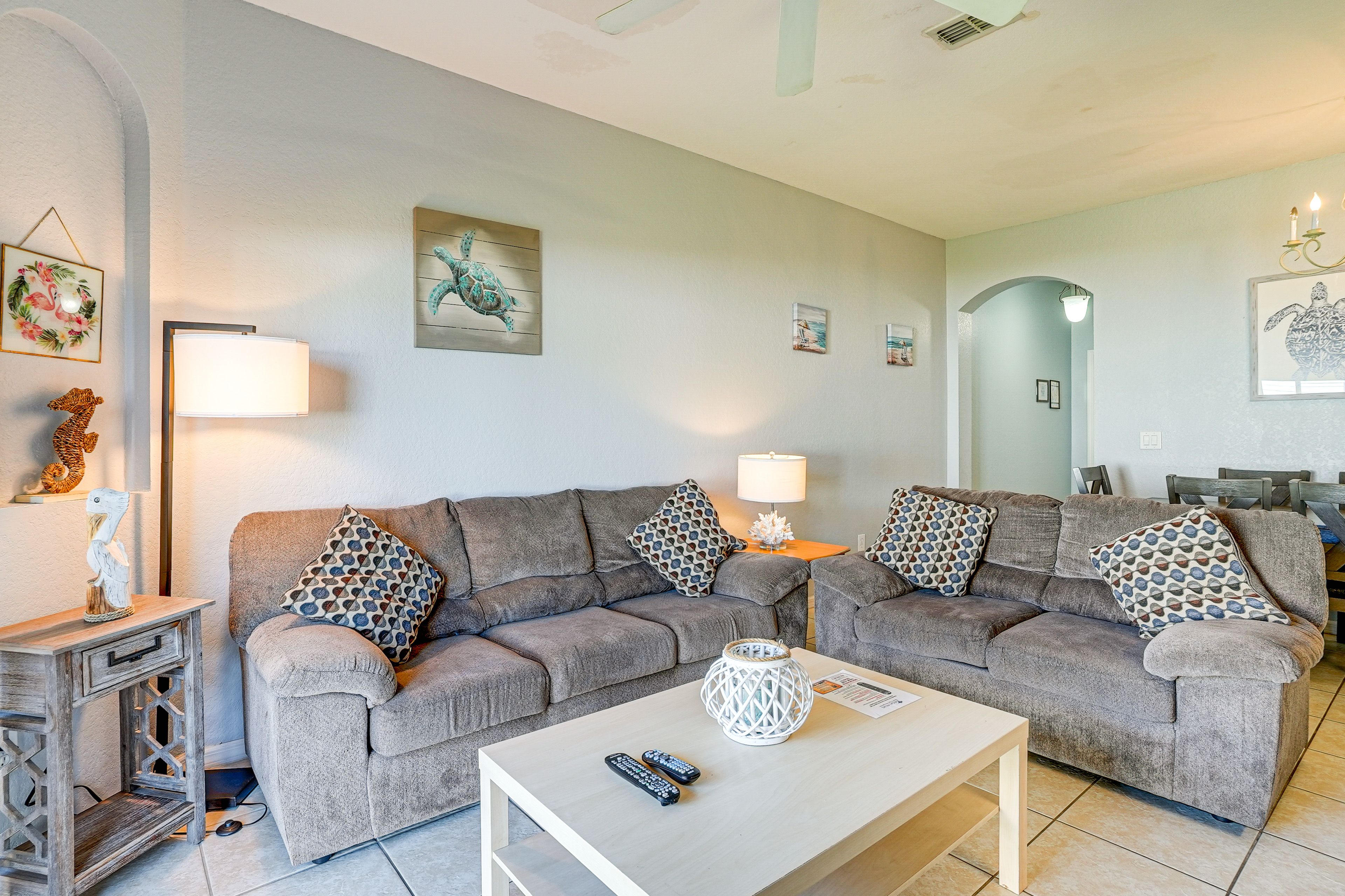 Davenport Vacation Rental | 4BR | 3BA | 1,492 Sq Ft | Small Step for Entry