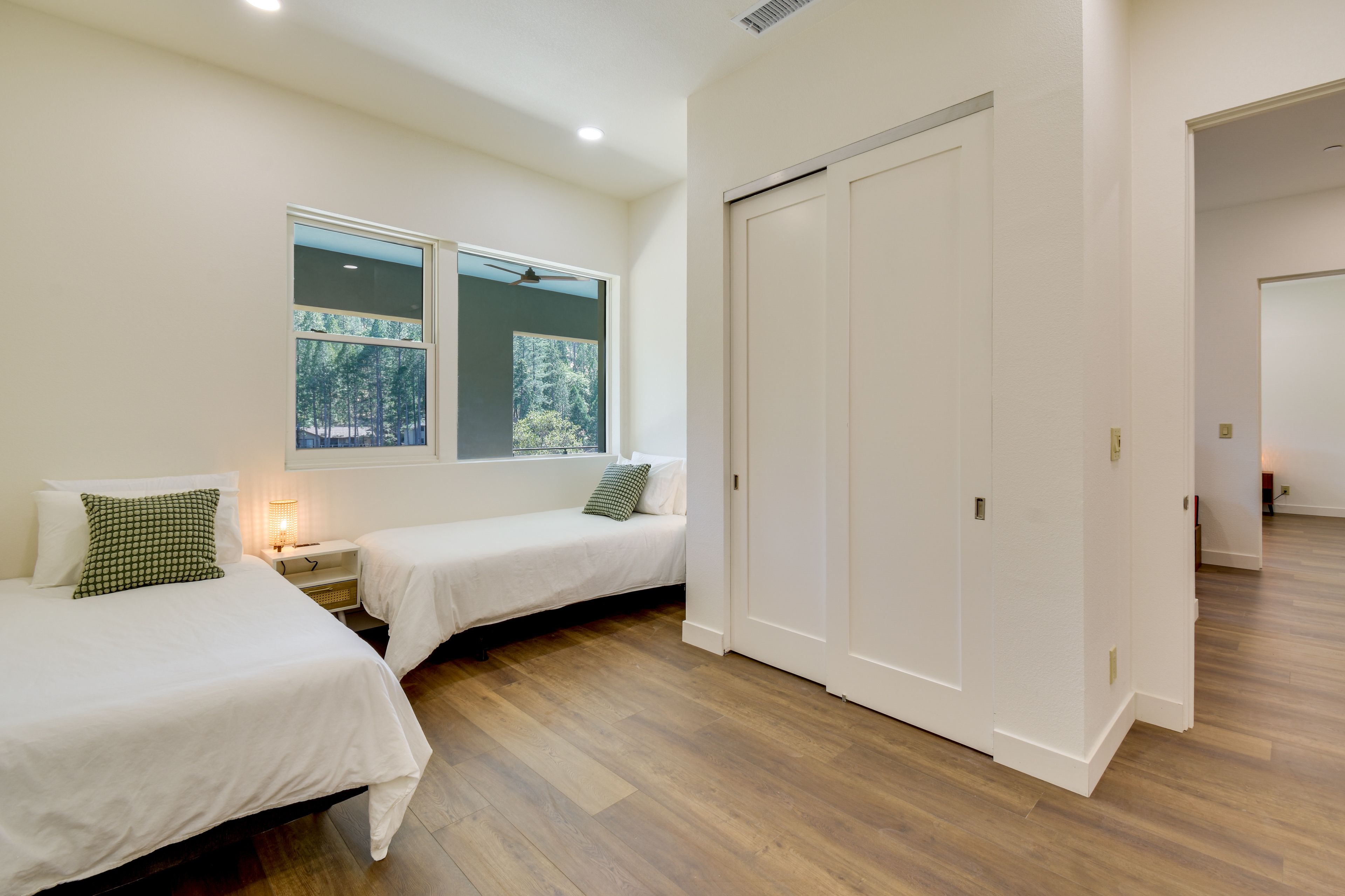 Bedroom 2 | 1 King Murphy Bed | 2 Twin Beds | Lower Floor