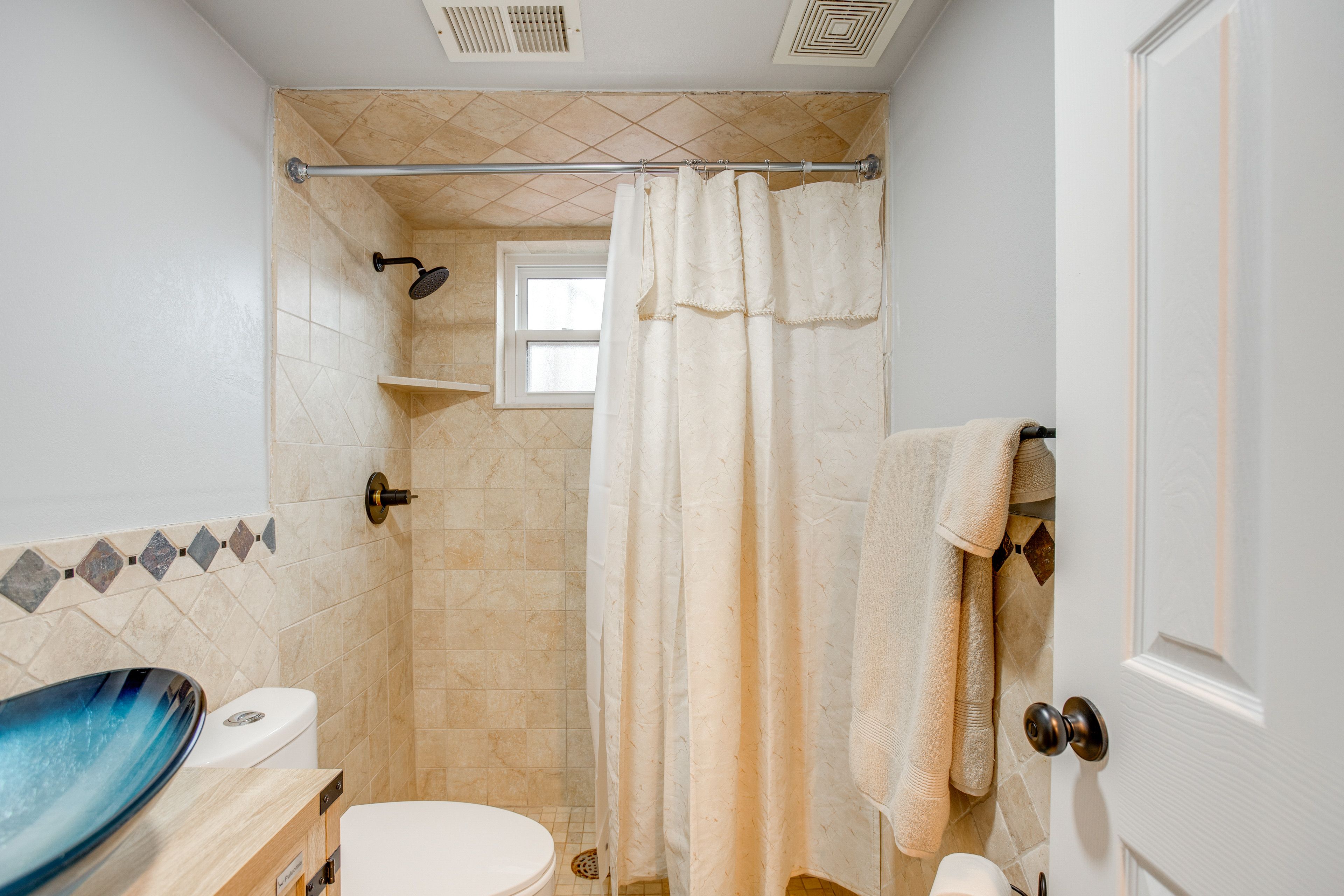 Full Bathroom | Lower Floor