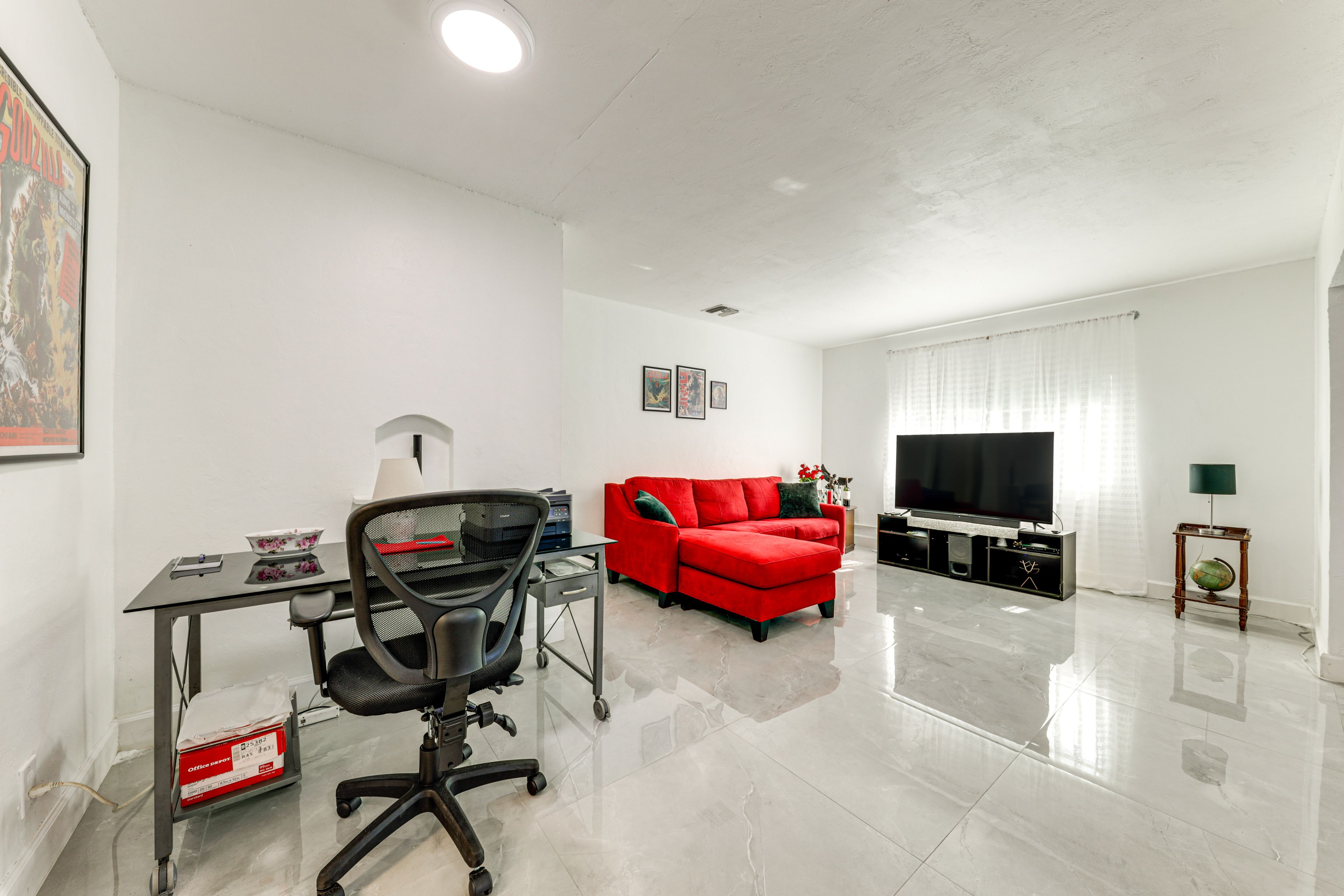 Fort Lauderdale Vacation Rental | 2BR | 1BA | 1 Step Required | 900 Sq Ft