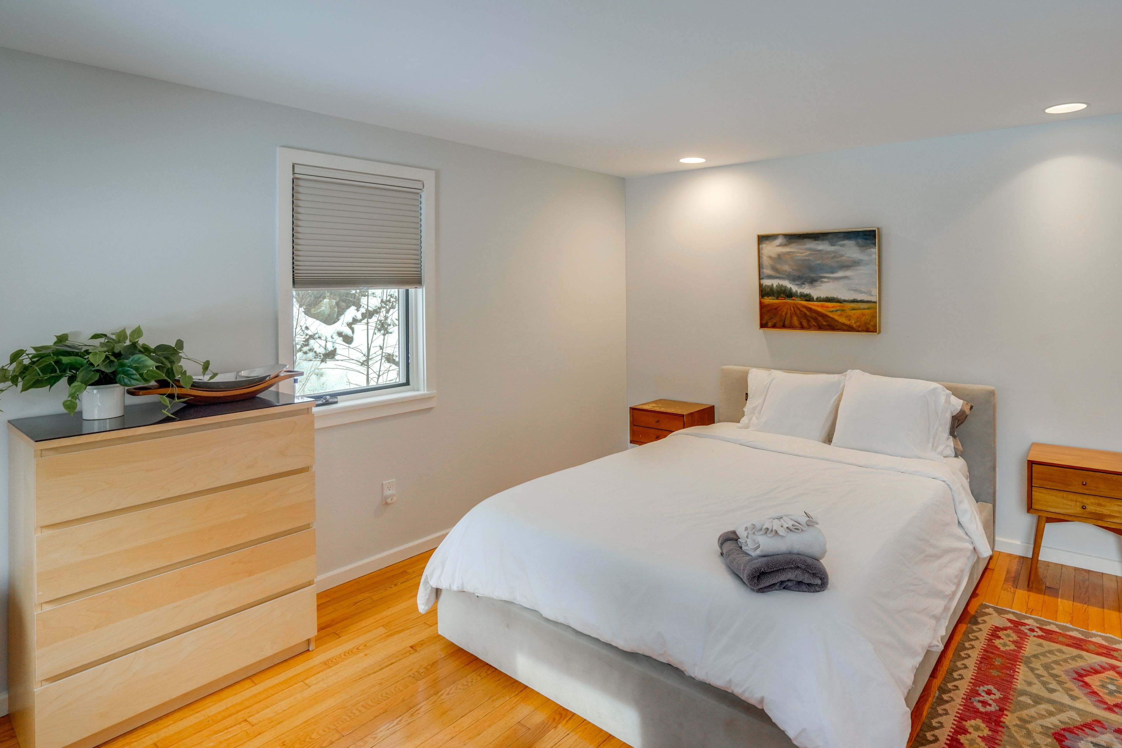 Bedroom 1 | Queen Bed | 2nd Floor