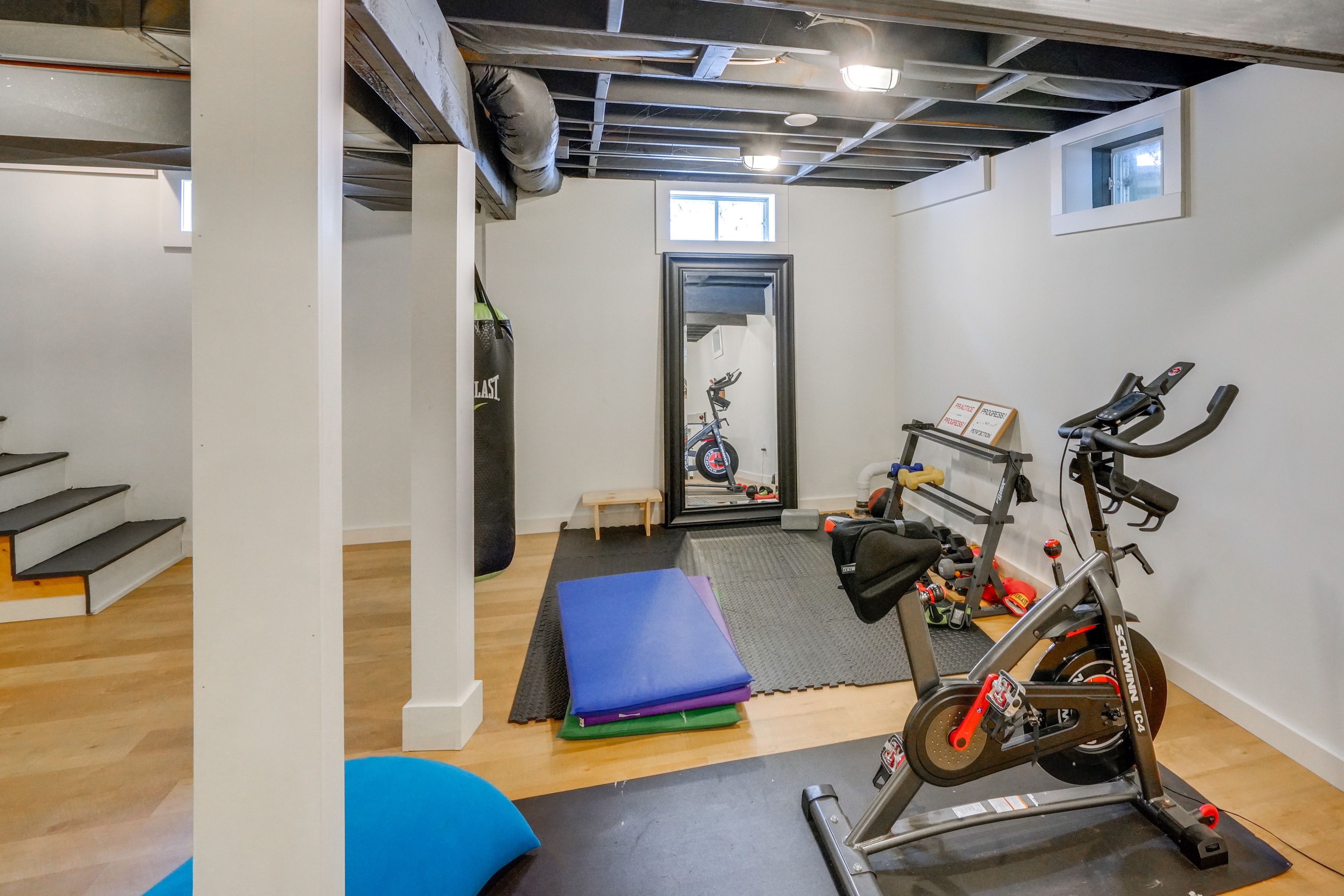 Home Gym | Punching Bag | Dumbbell Set | 1st Floor