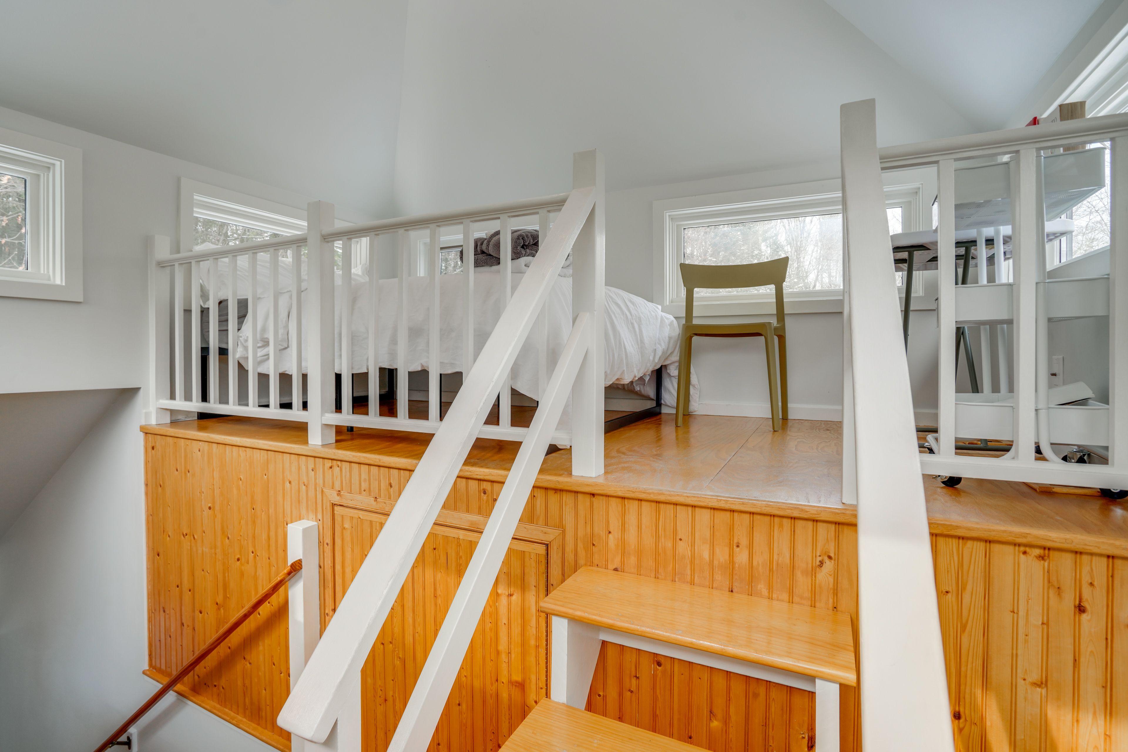 Bedroom 5 | Full Bed | 4th Floor