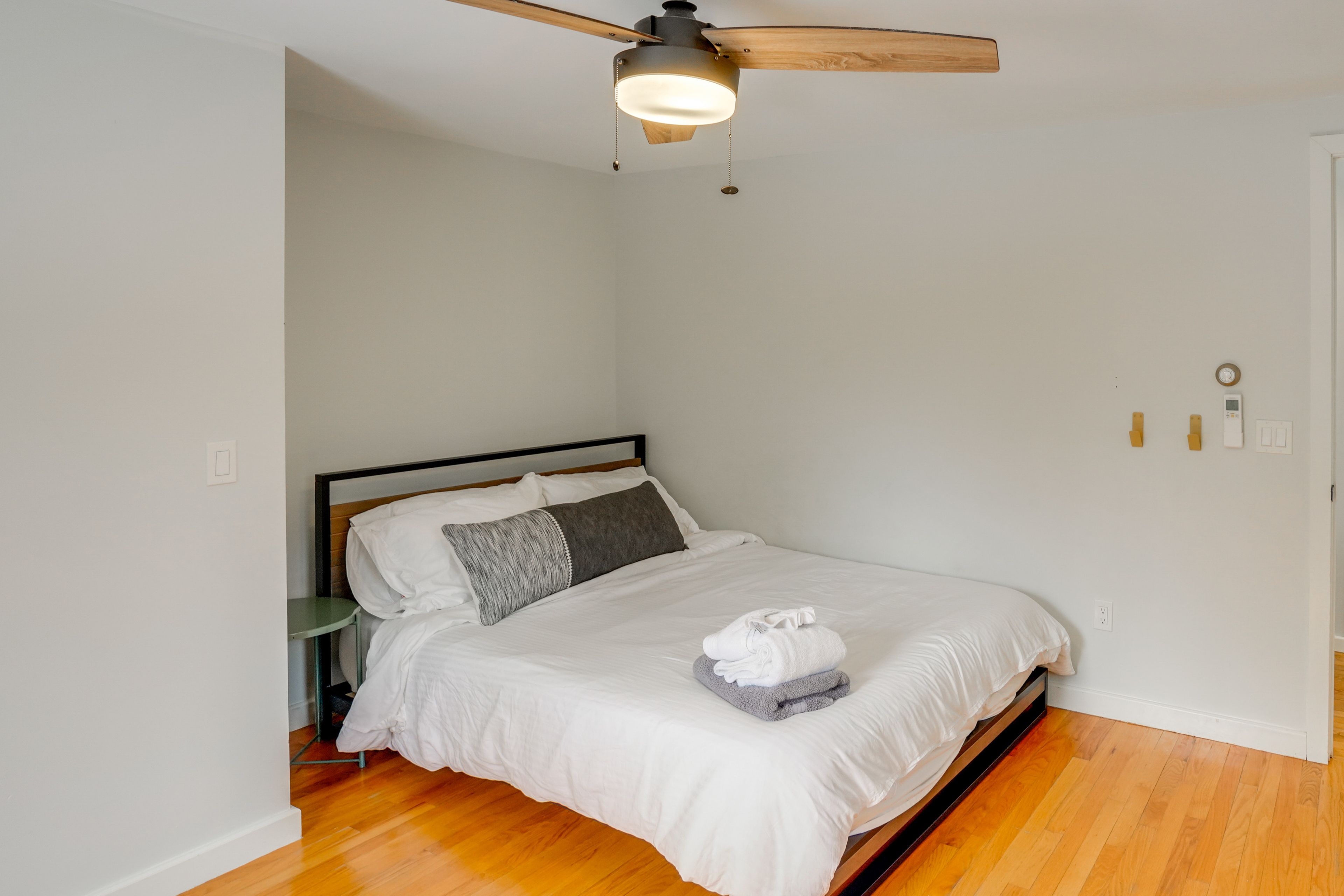 Bedroom 4 | Queen Bed | 3rd Floor
