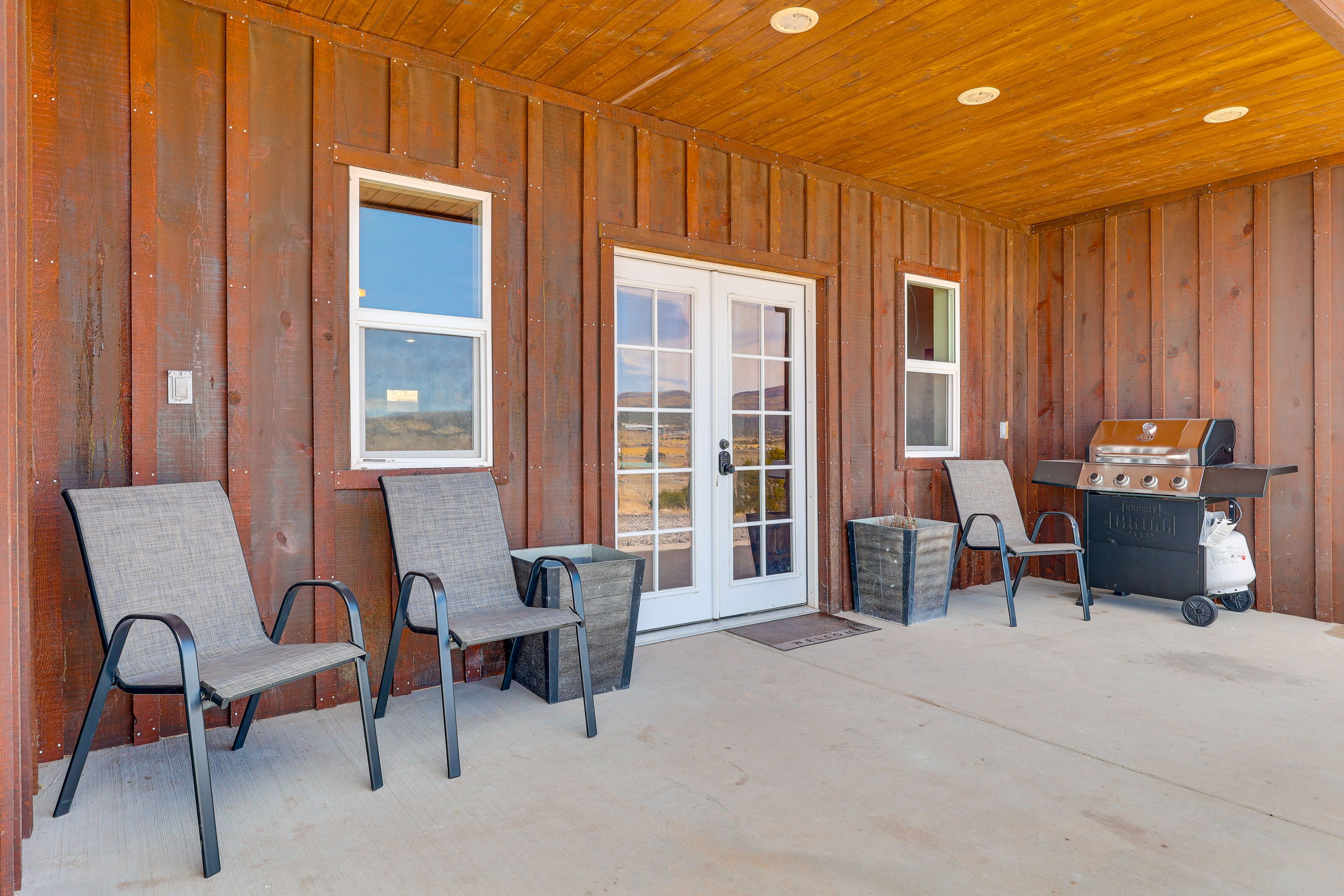 Front Entrance | Covered Patio | Gas Grill