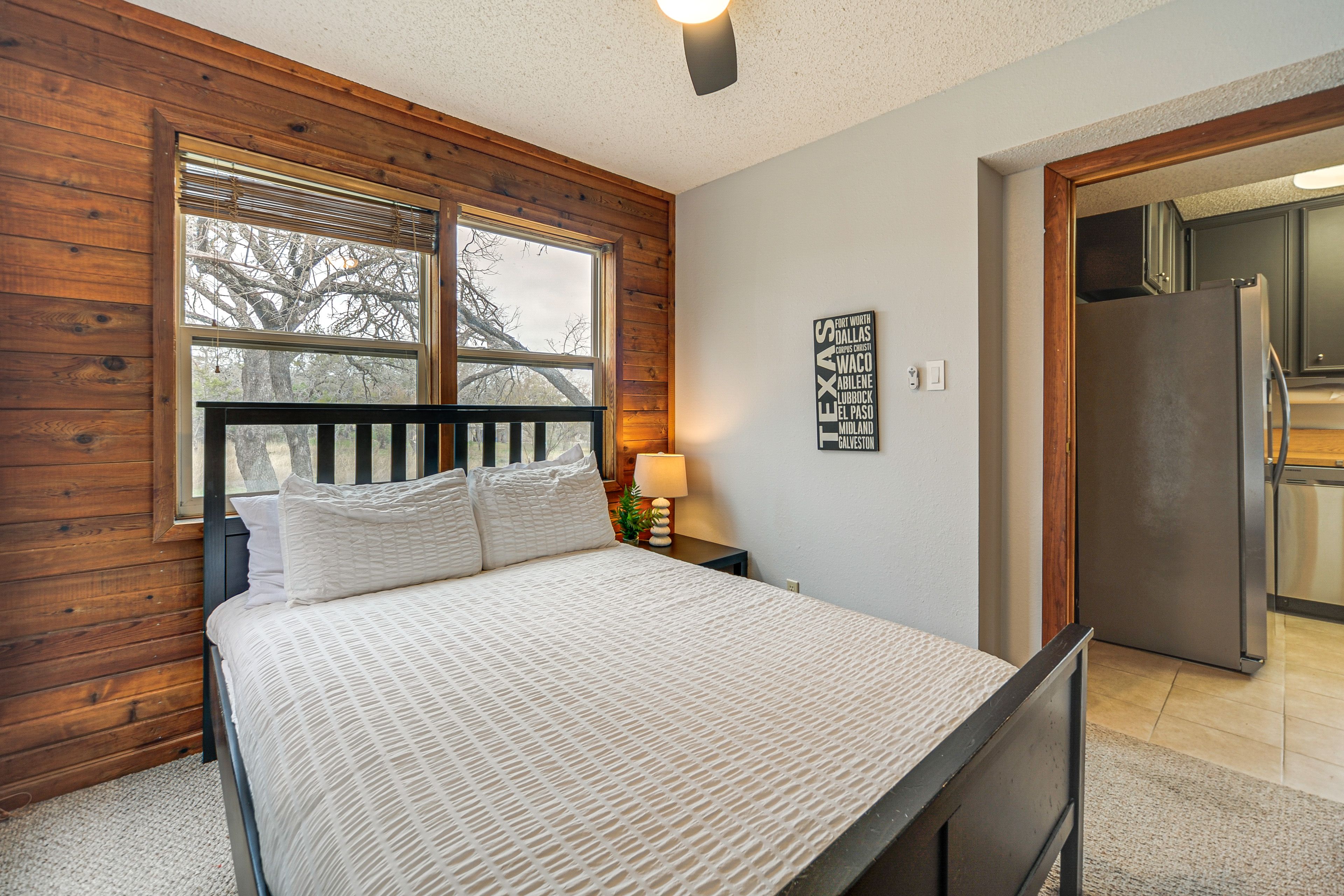 Bedroom 1 | 1st Floor | Queen Bed | Linens Provided