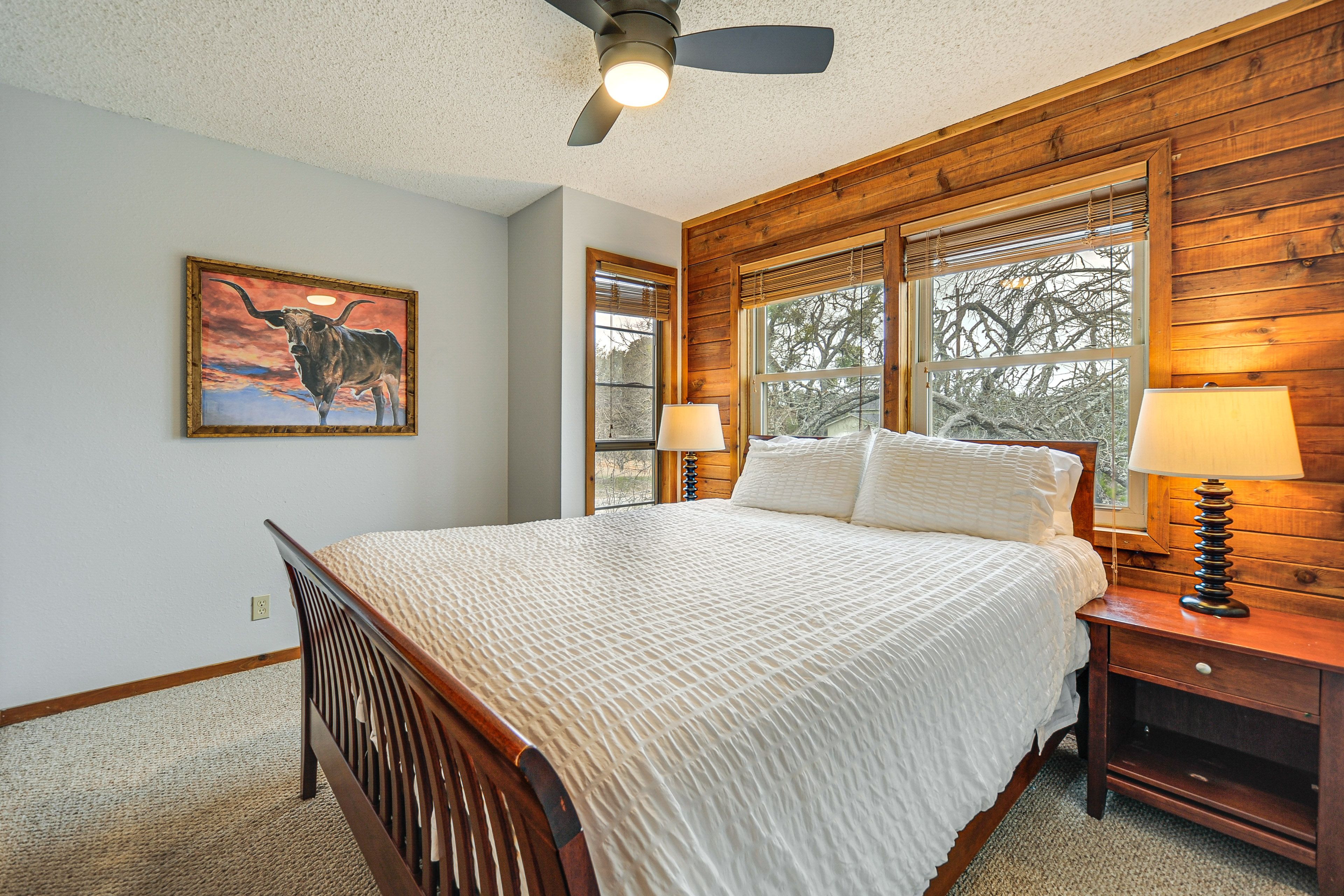 Bedroom 2 | 2nd Floor | Queen Bed