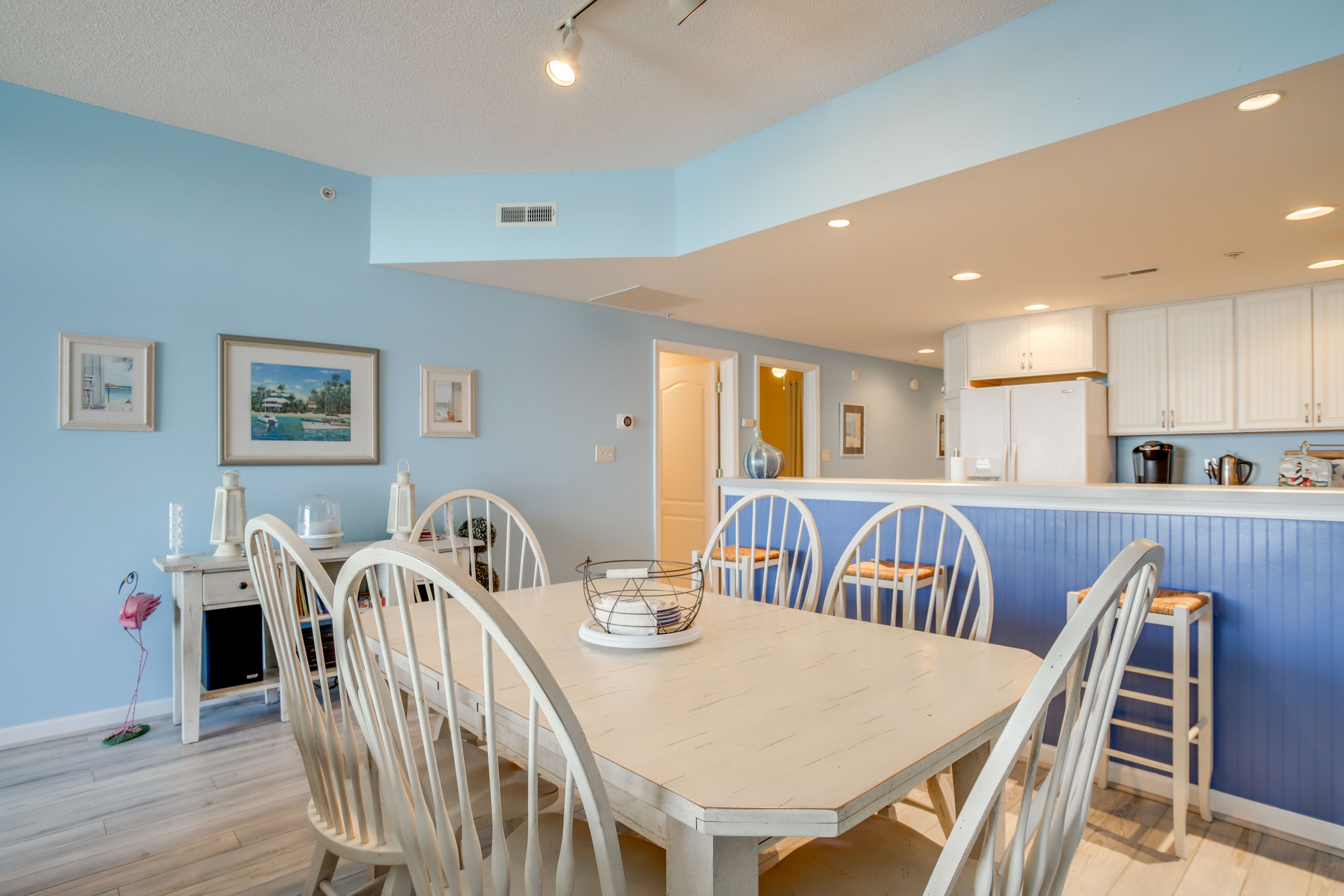 Dining Space | Dishware/Flatware