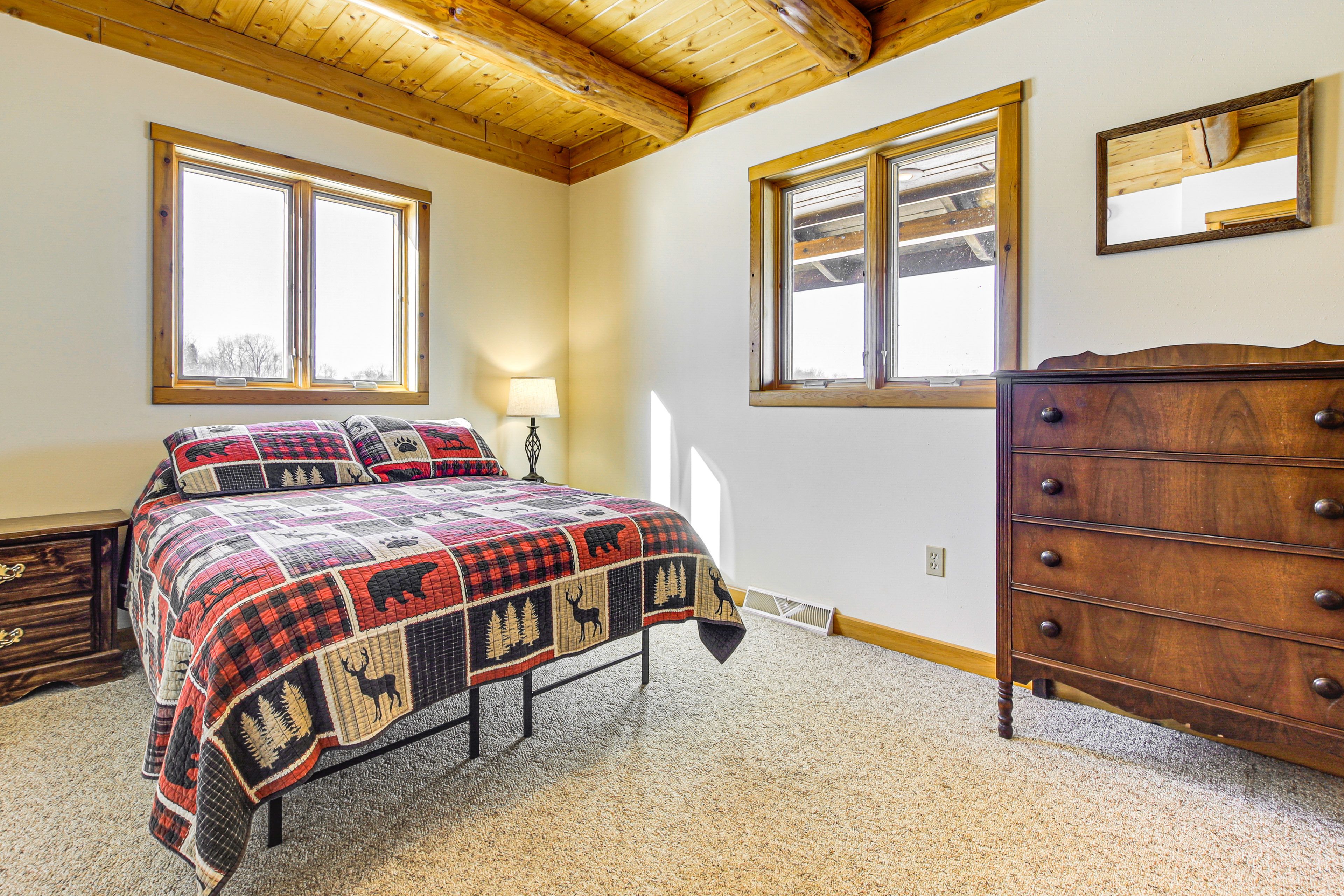 Bedroom 3 | Full Bed | 1st Floor