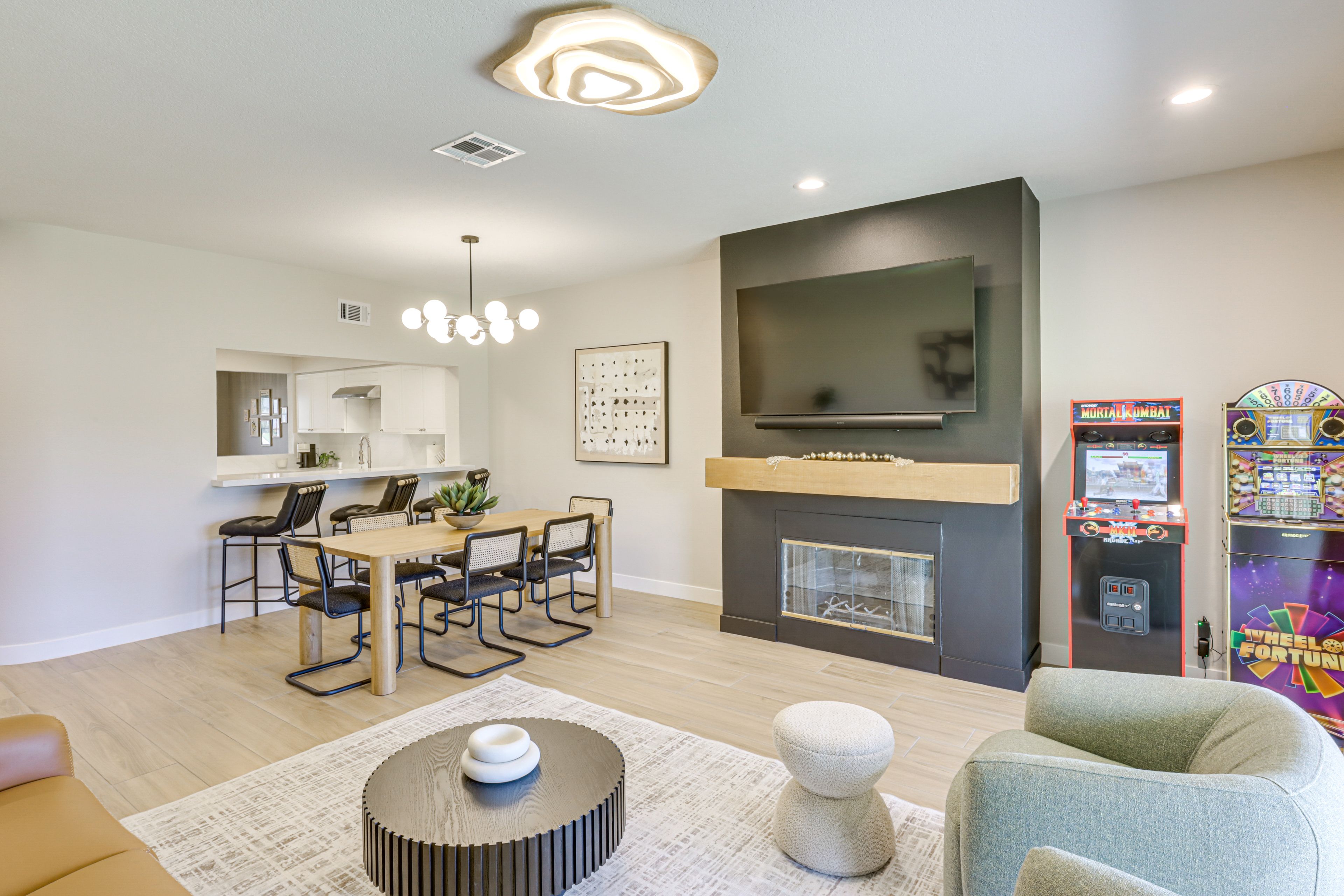 Living Room | Free WiFi | Central A/C & Heat | Arcade Machines