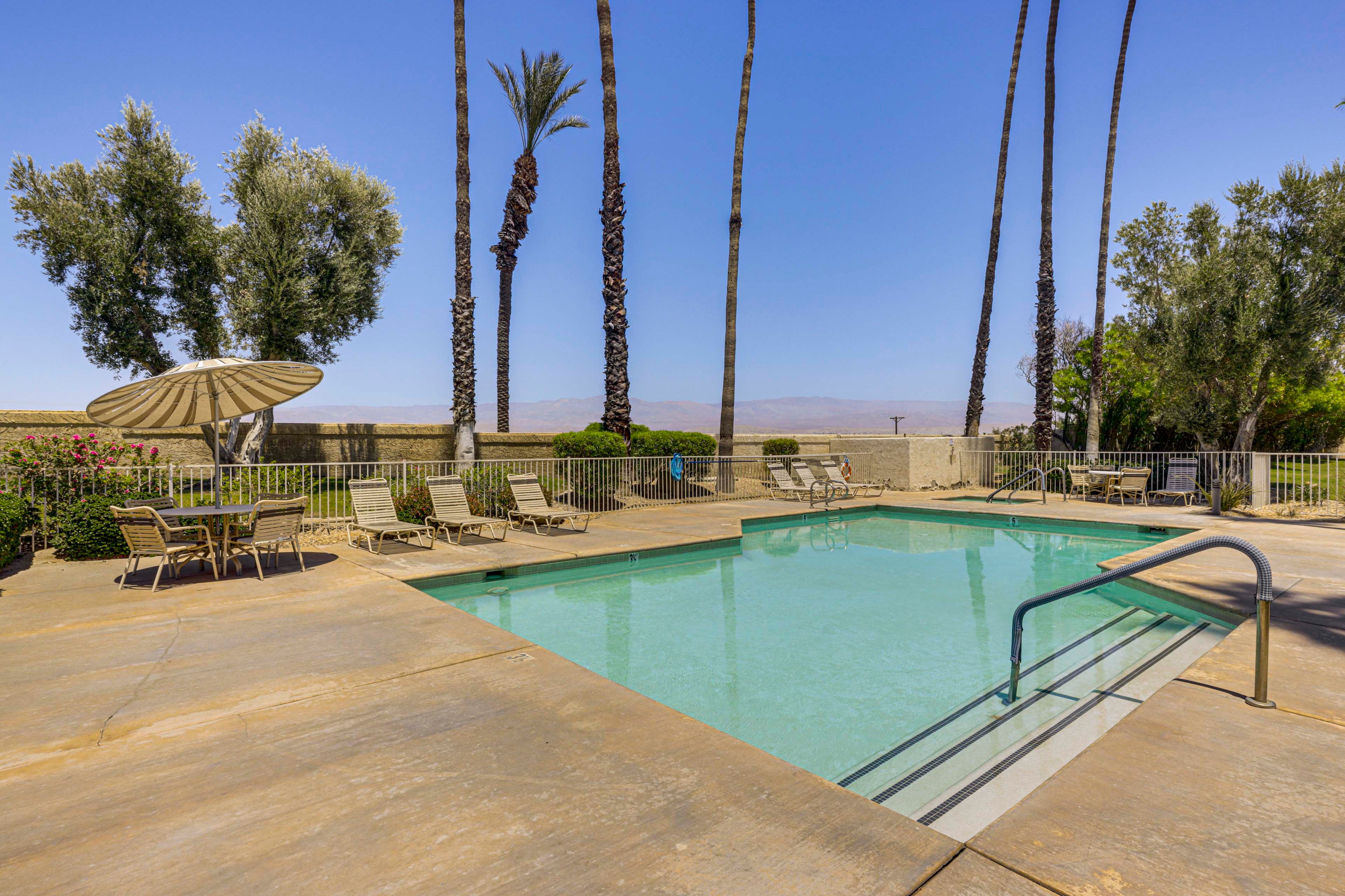 Desert Falls Country Club | Pool Area
