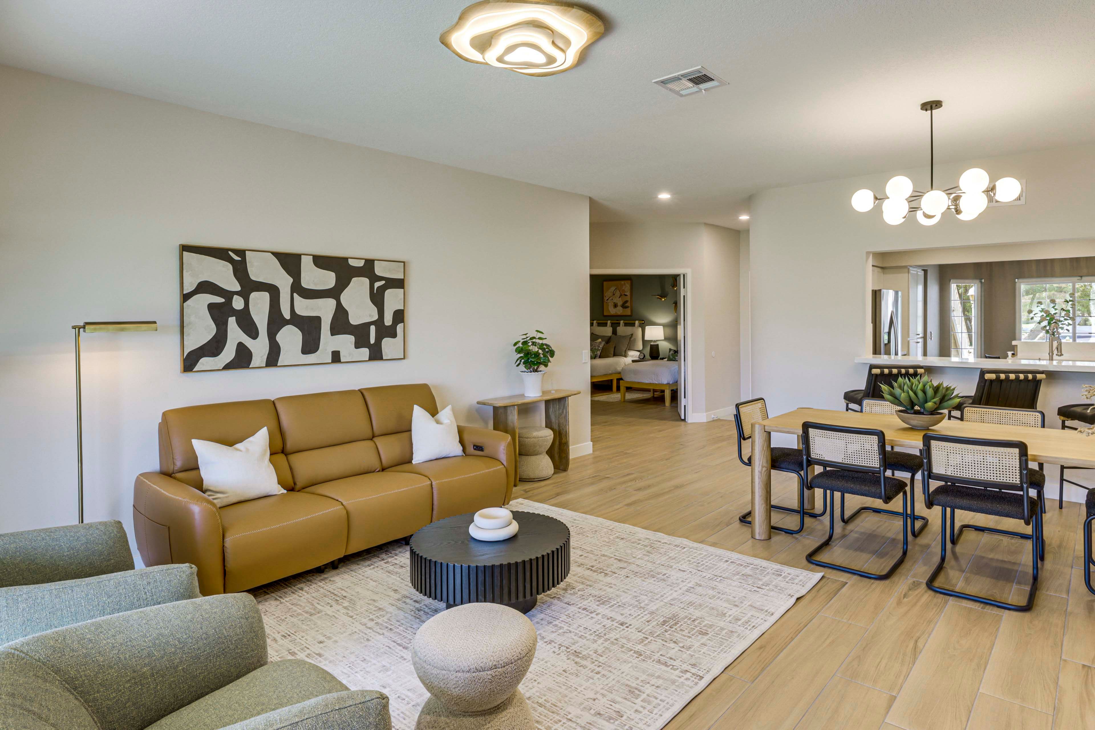 Living Room | Free WiFi | Central A/C & Heat | Arcade Machines