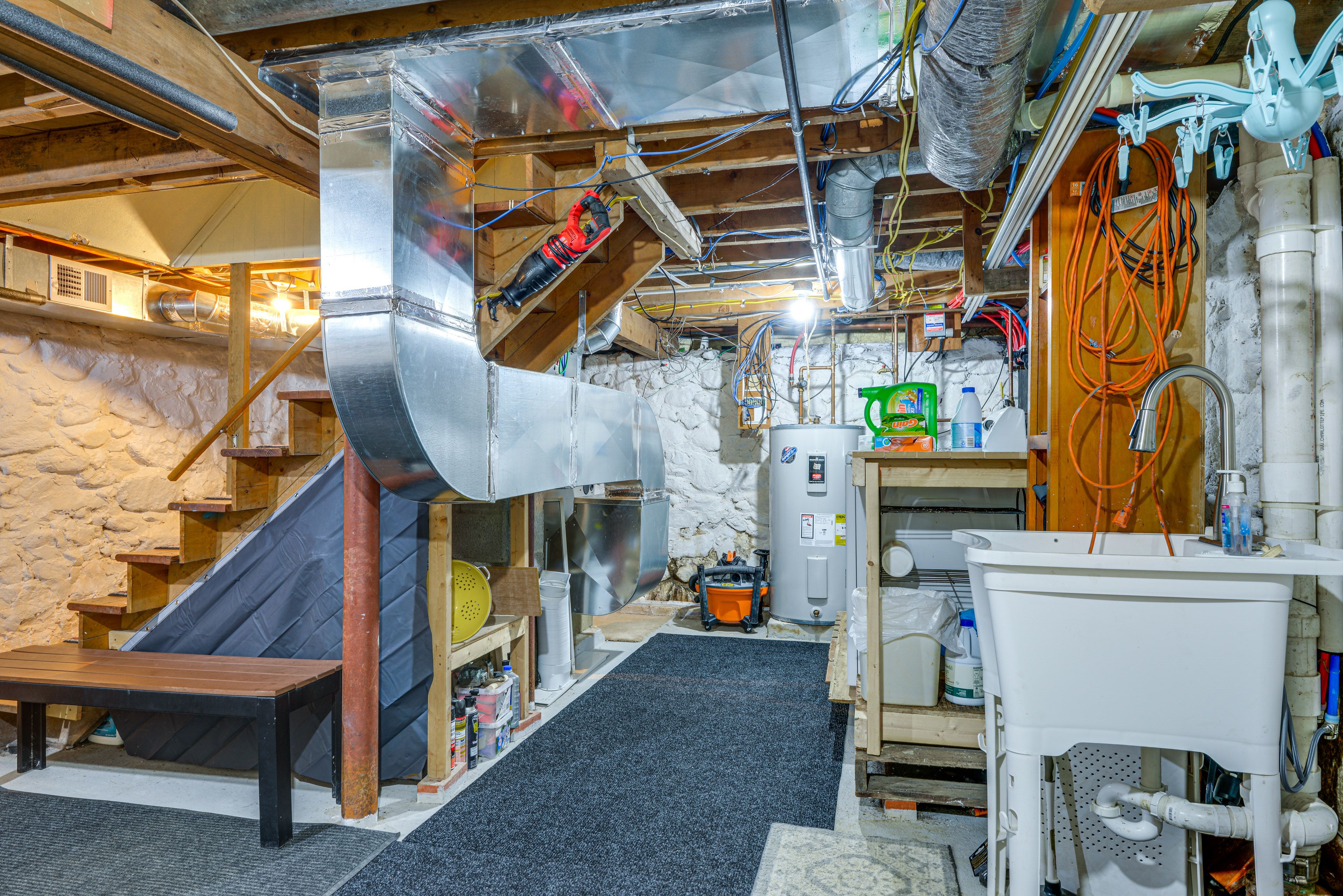 Mudroom | Washer & Dryer | Basement