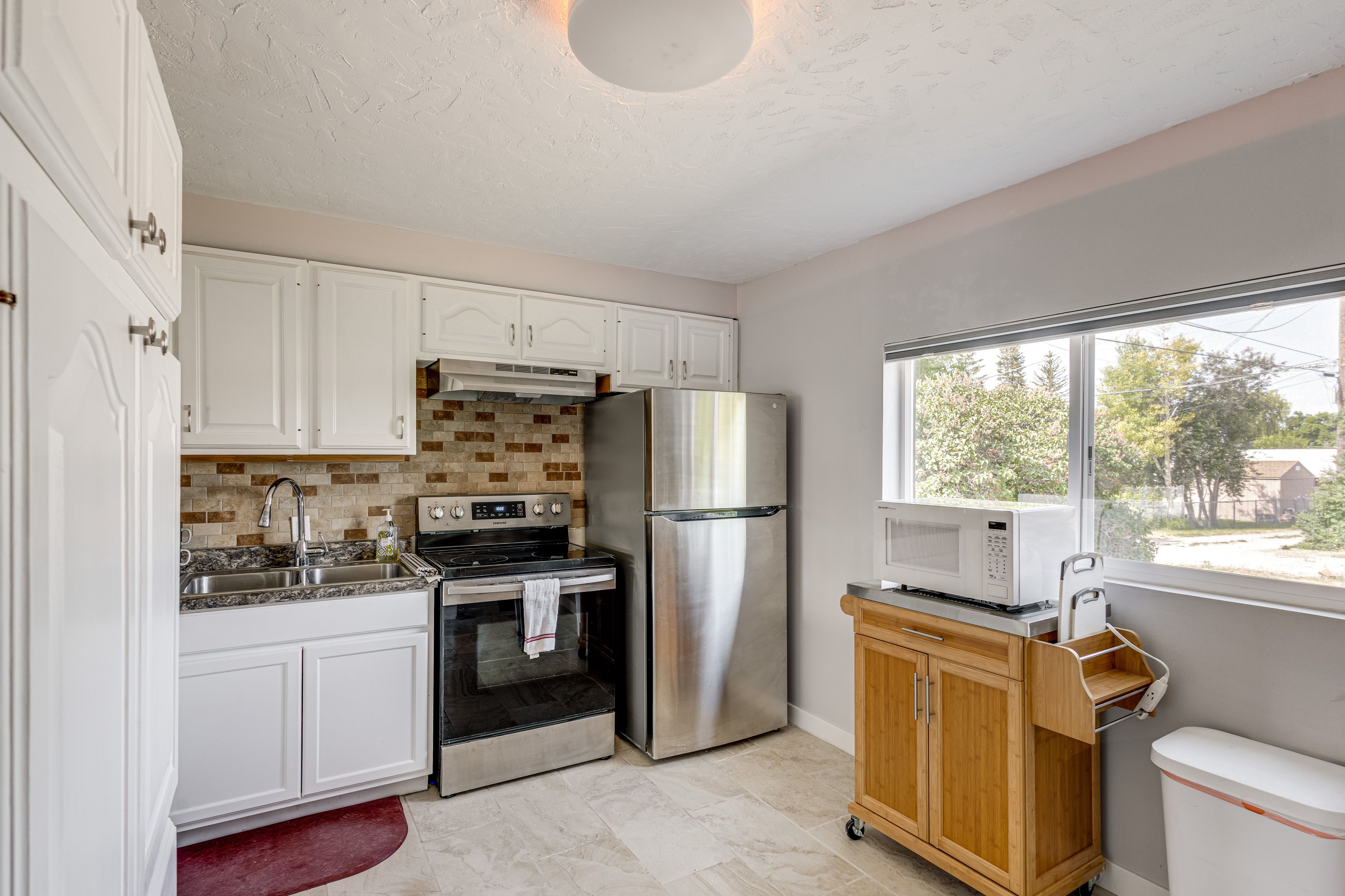 Kitchen | Cooking Basics | Keurig Coffee Maker | Spices | Air Fryer