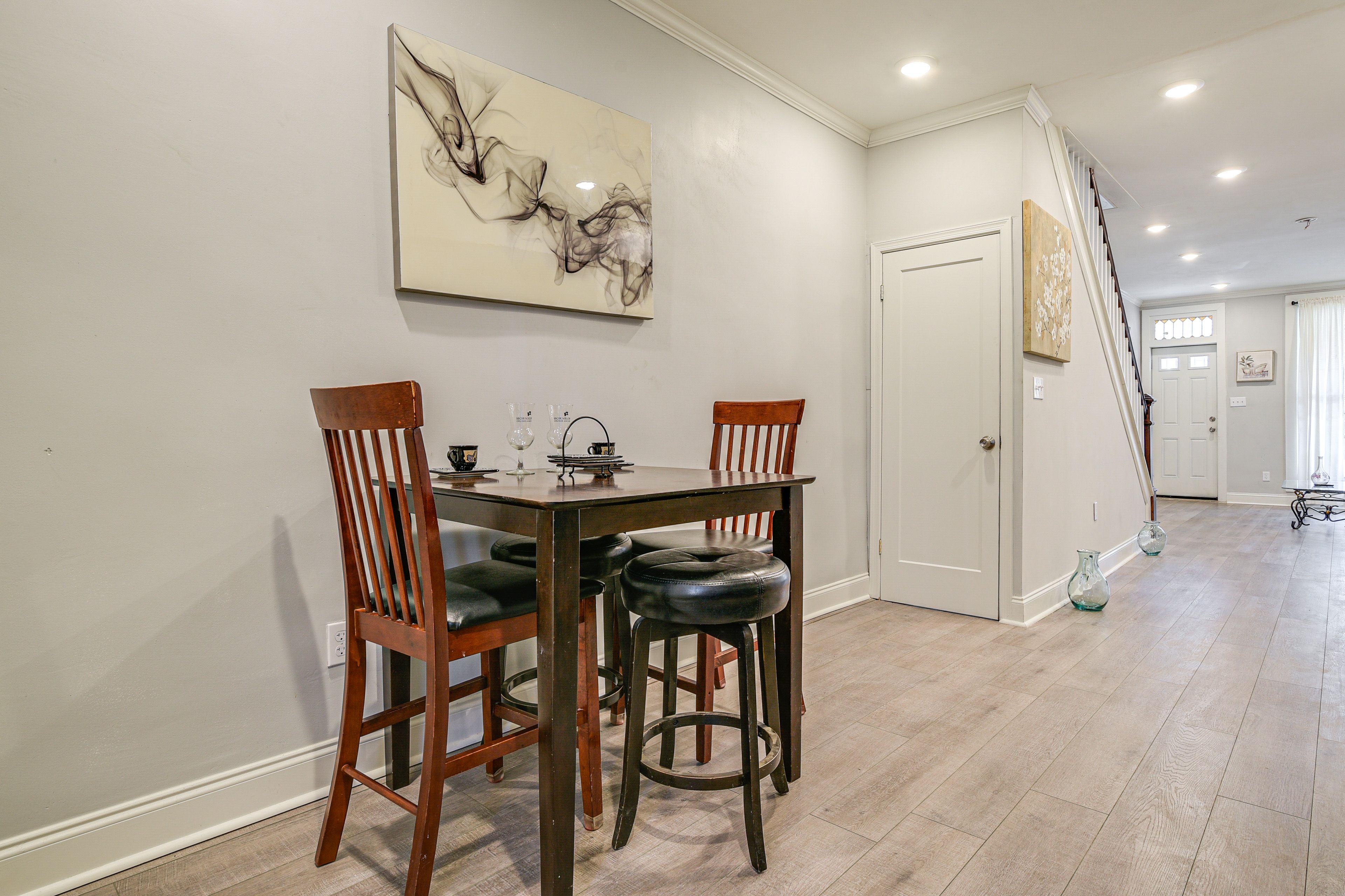 Dining Area | Main Level