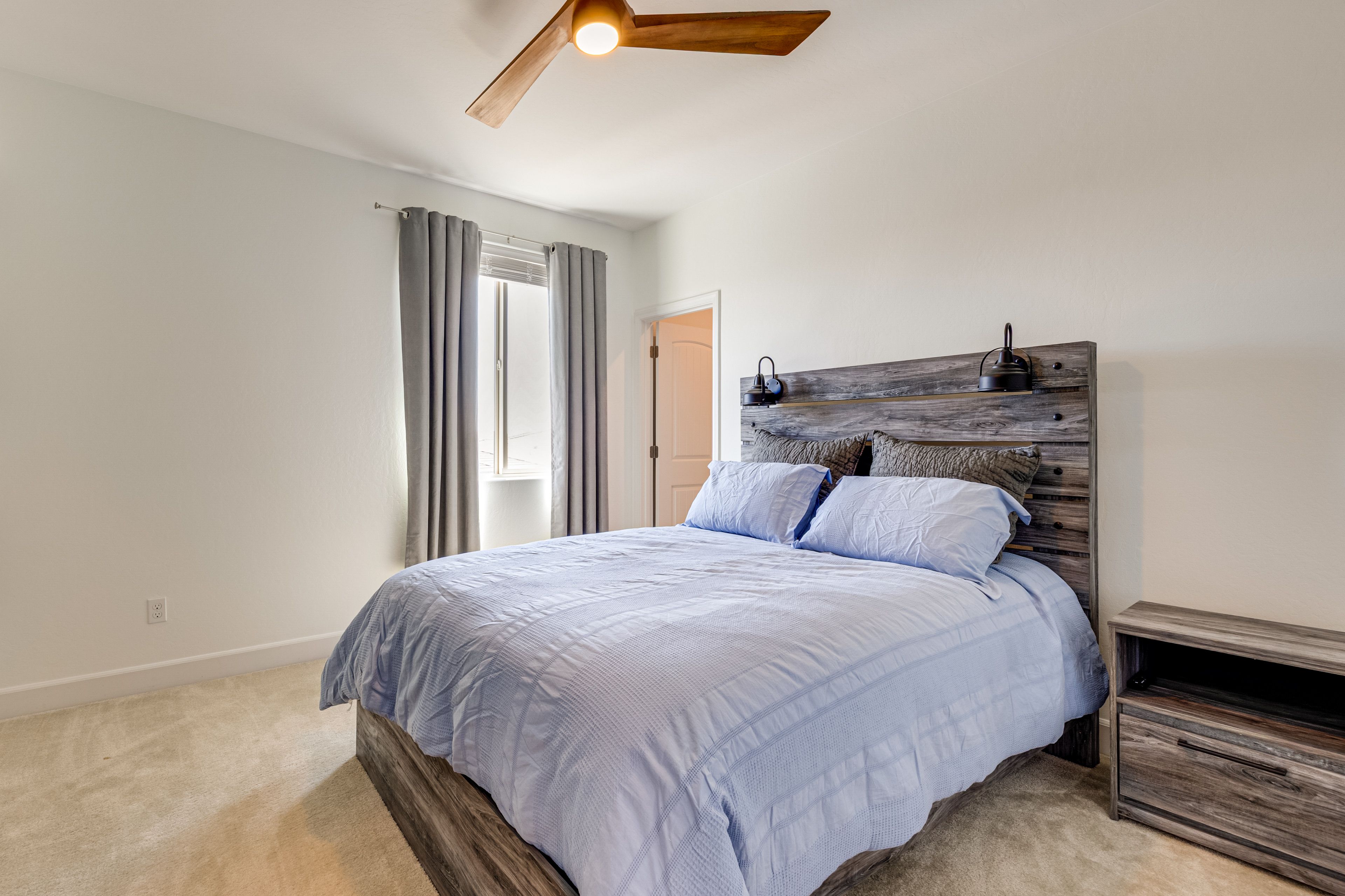 Bedroom 2 | Queen Bed | 2nd Floor