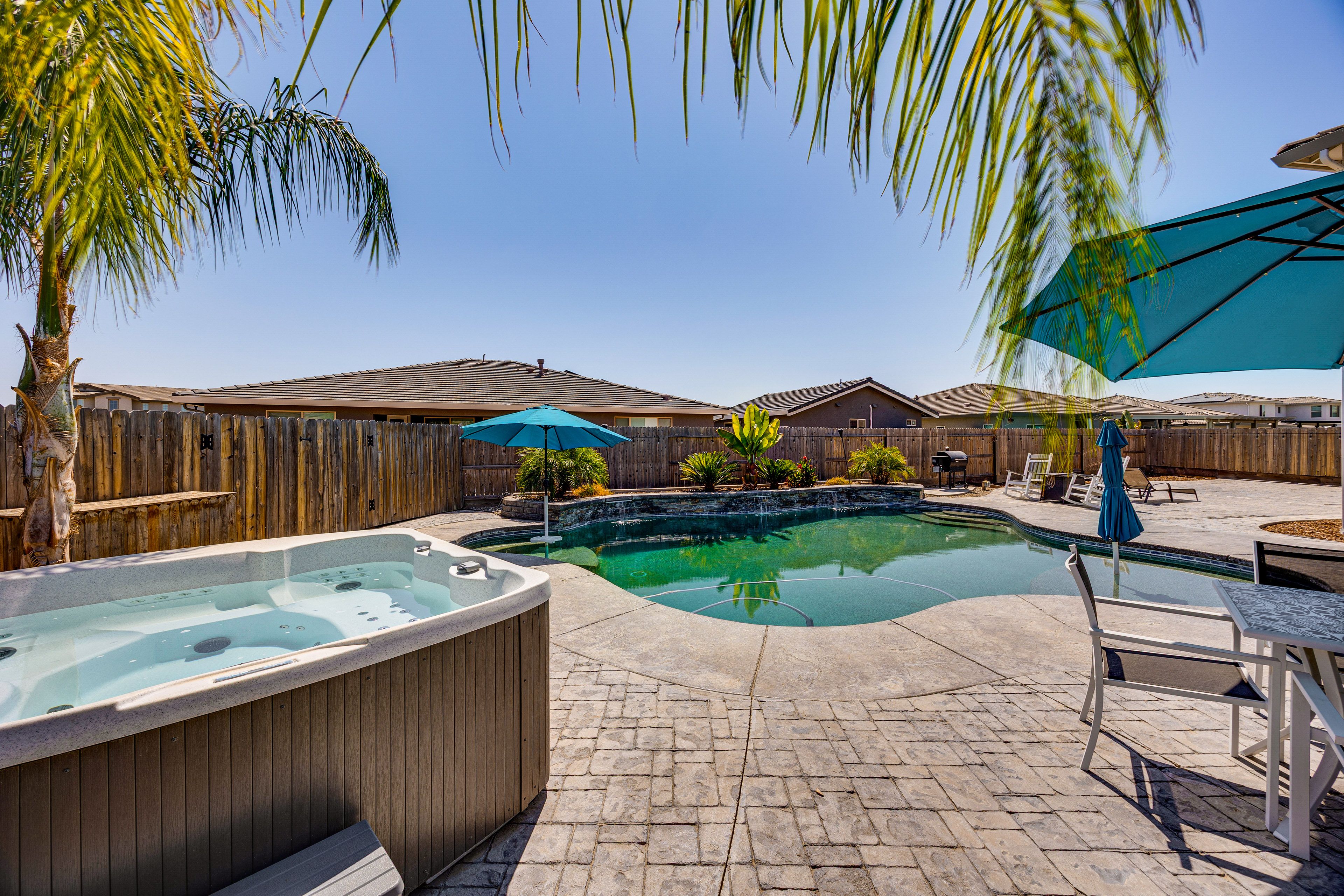 Dinuba Vacation Rental | 4BR | 2BA | 2,200 Sq Ft | 1 Step to Enter