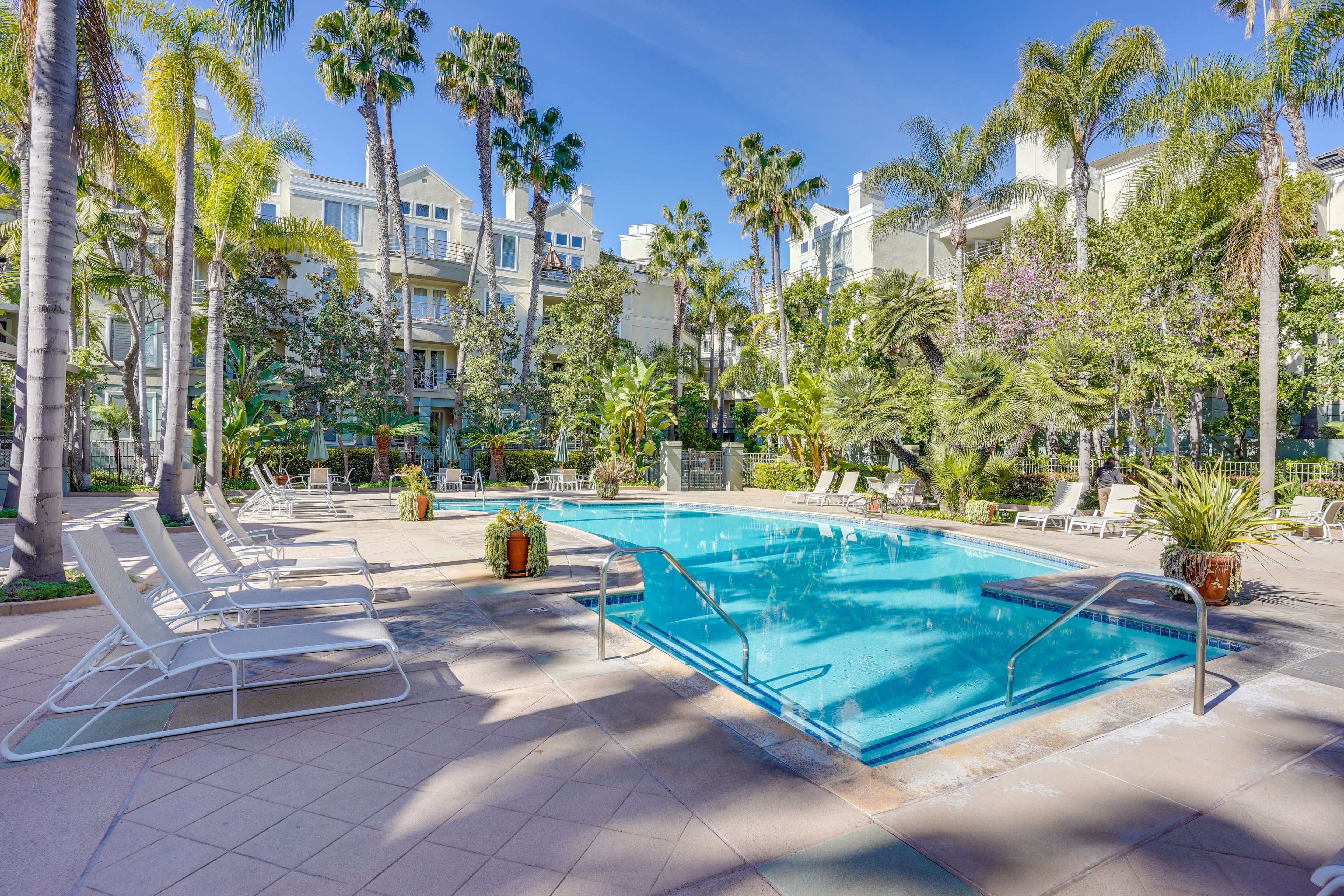 Irvine Vacation Rental | 2BR | 2BA | Step-Free Access | 1,250 Sq Ft