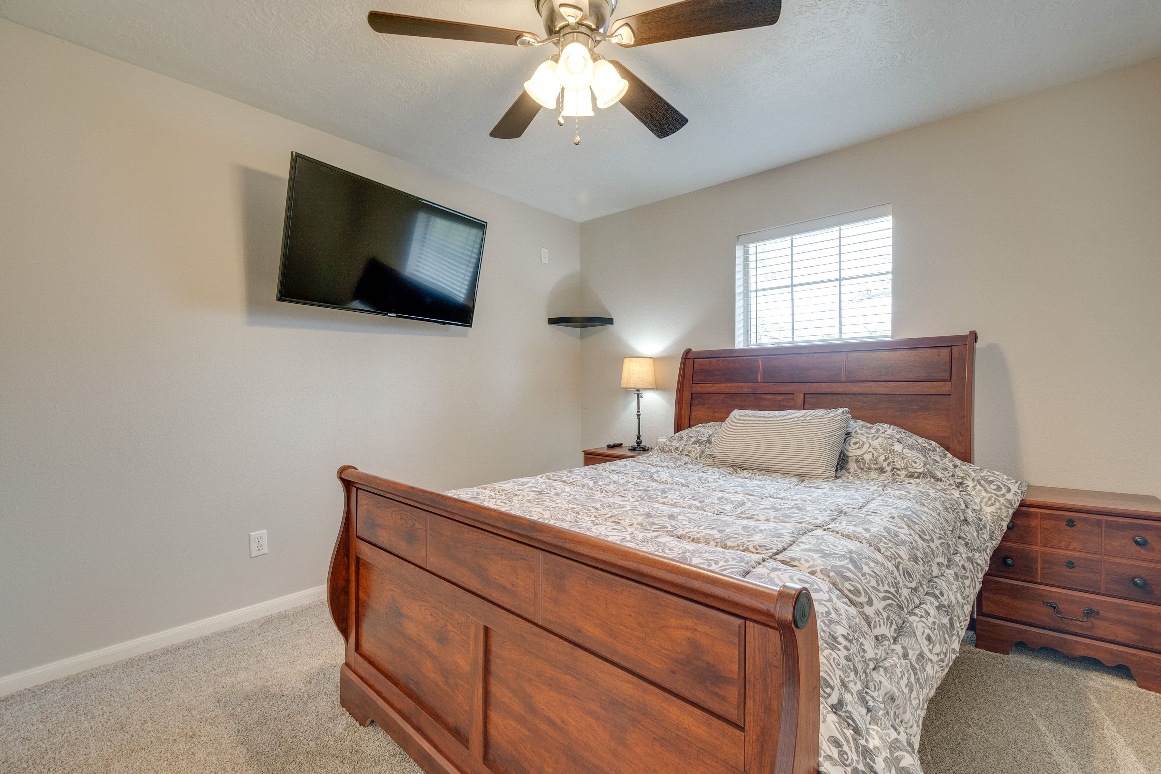 Bedroom 2 | Queen Bed | 2nd Floor