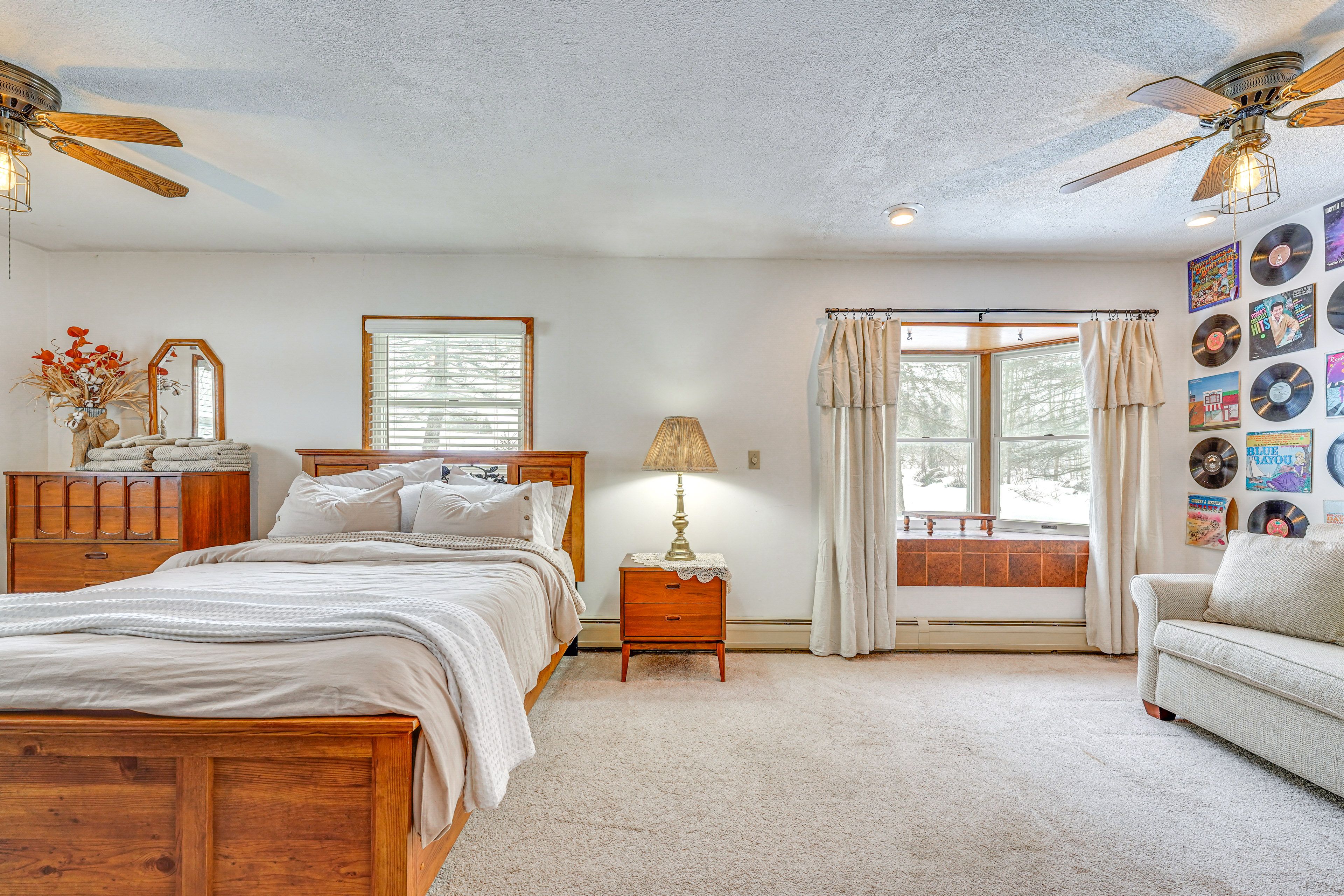 Bedroom 1 | Main Level | Queen Bed | Full Sleeper Sofa | Linens Provided