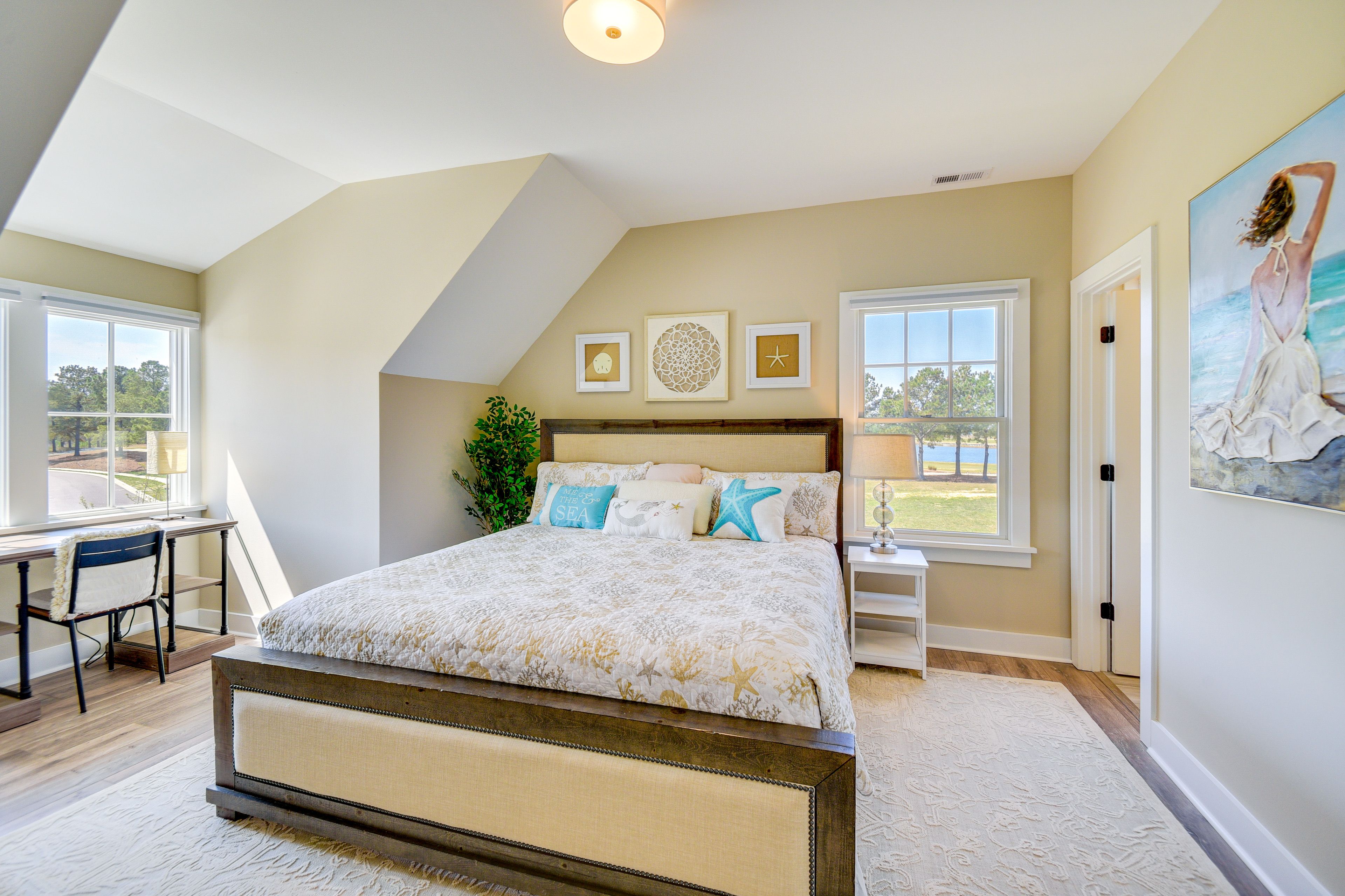Bedroom 2 | King Bed | Smart TV | 2nd Floor
